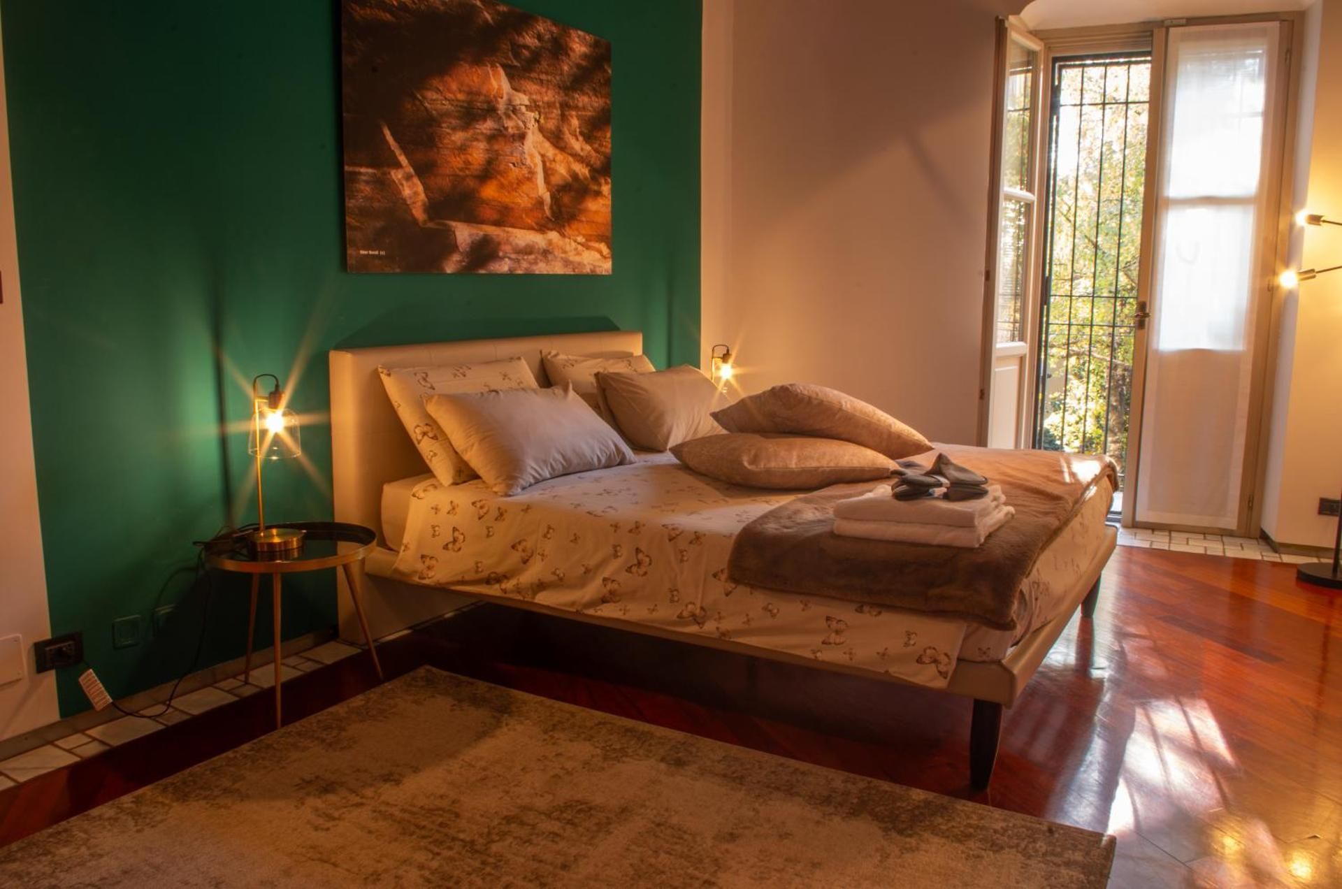 Deluxe Apartment