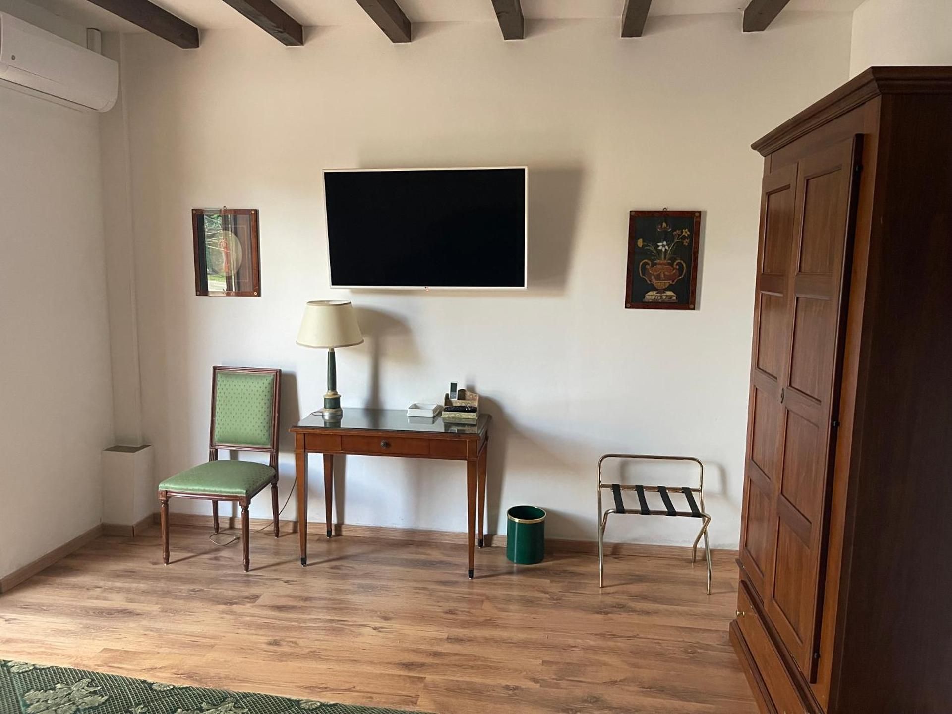 Double or Twin Room with Pool View