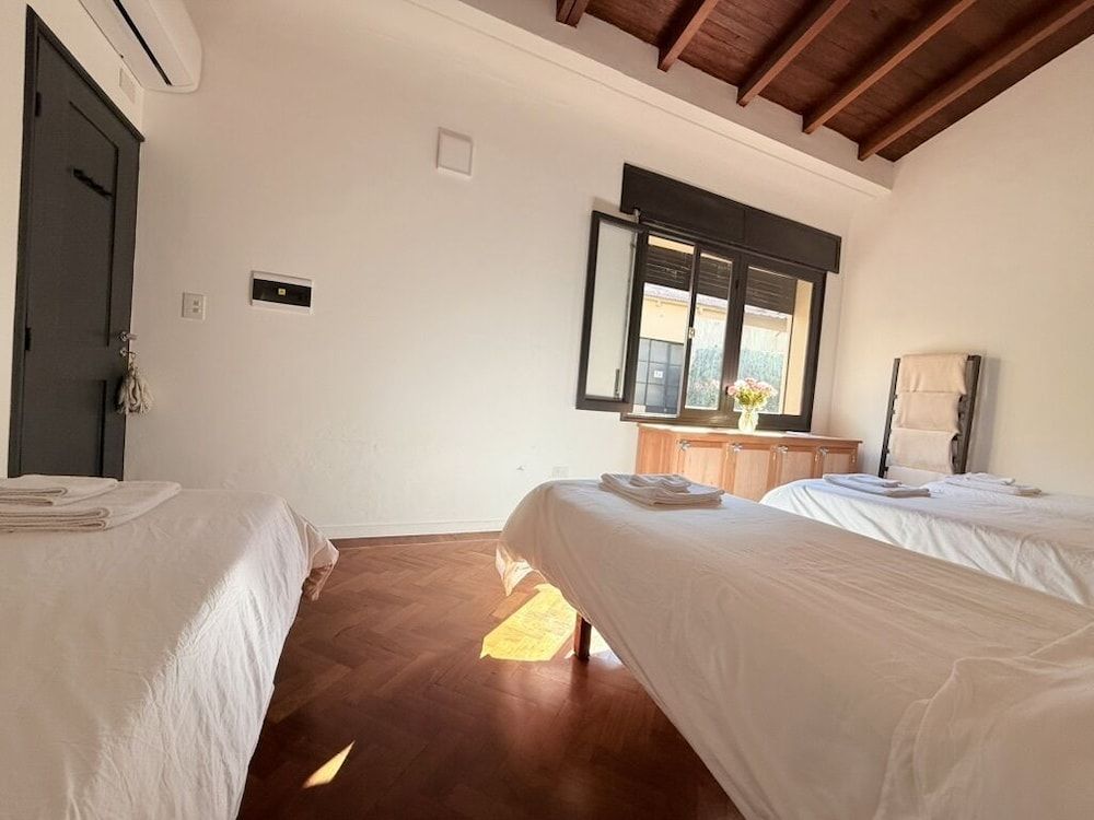 Clivias Hostel Classic Shared Dormitory, Mixed Dorm, Shared Bathroom, Courtyard View 7