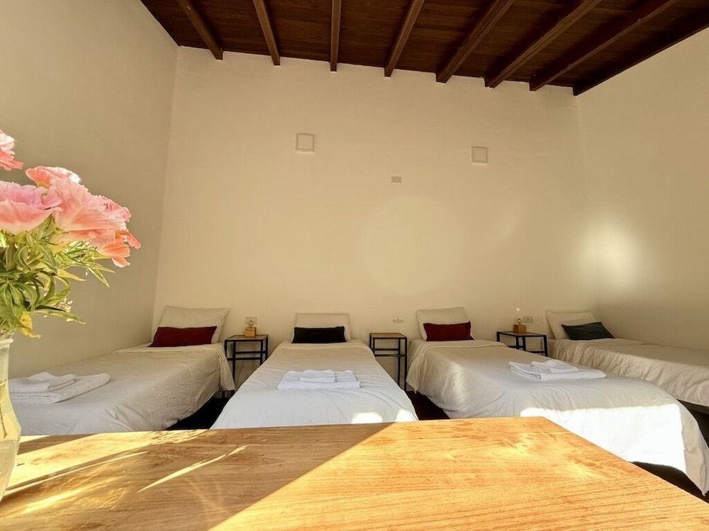 Clivias Hostel Classic Shared Dormitory, Mixed Dorm, Shared Bathroom, Courtyard View 11