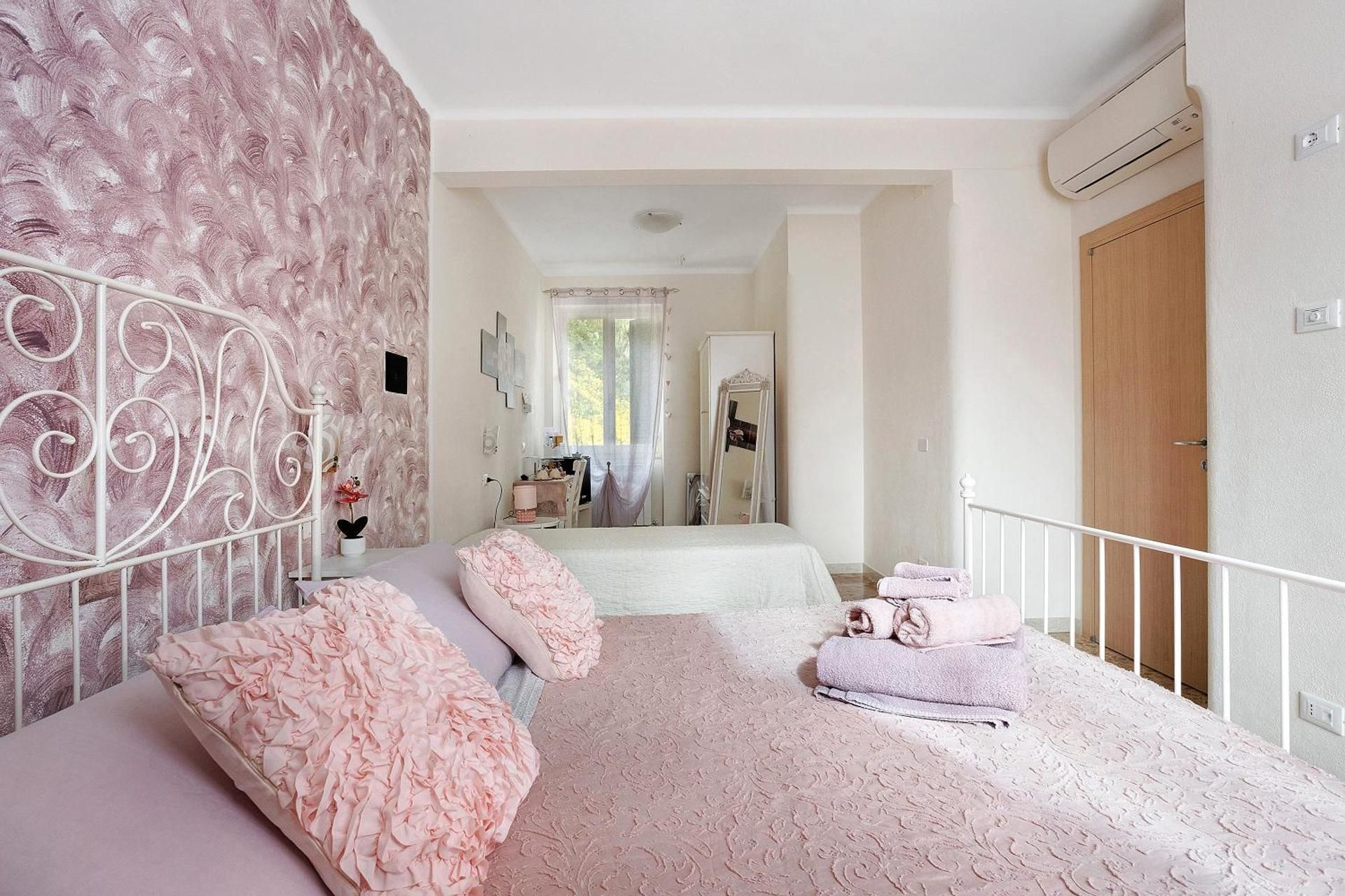 Triple Room with Shower