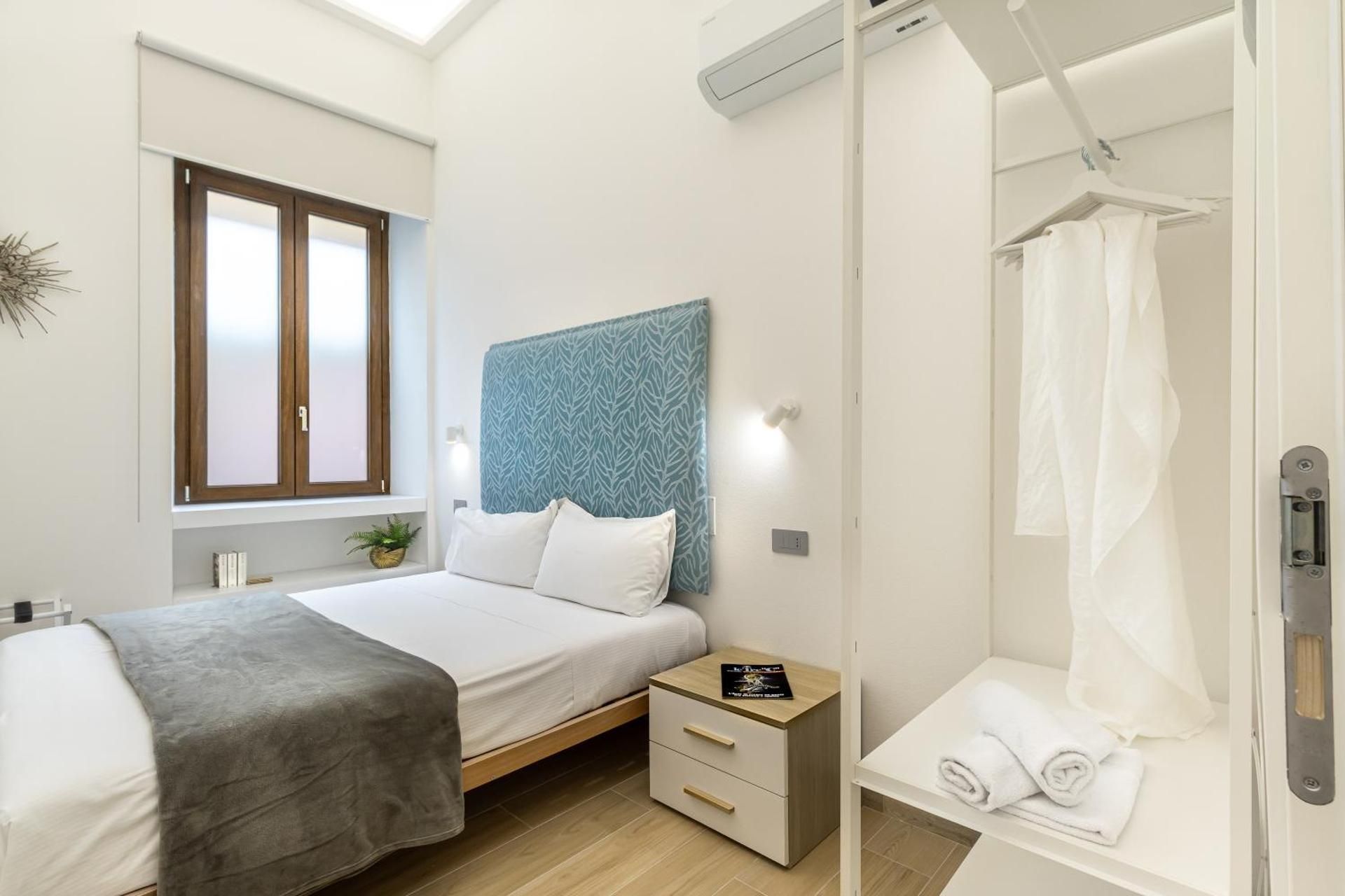 Double Room with Private External Bathroom