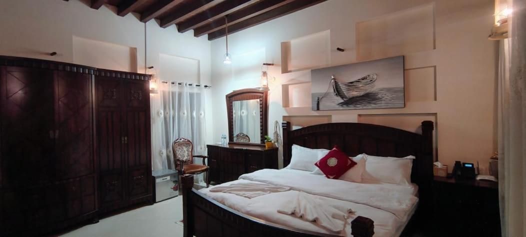 Executive Suite