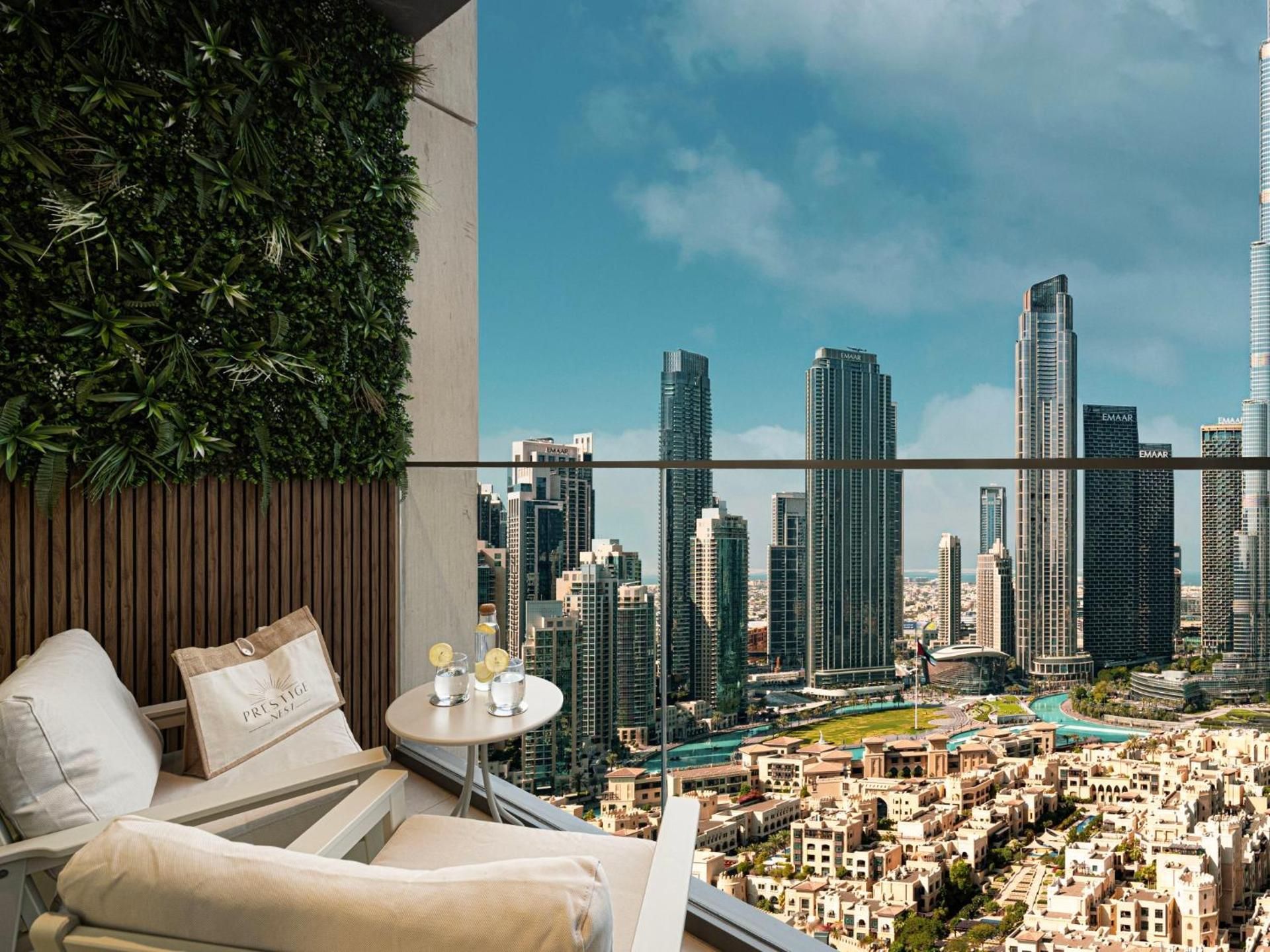 Two-Bedroom Deluxe Apartment with Balcony