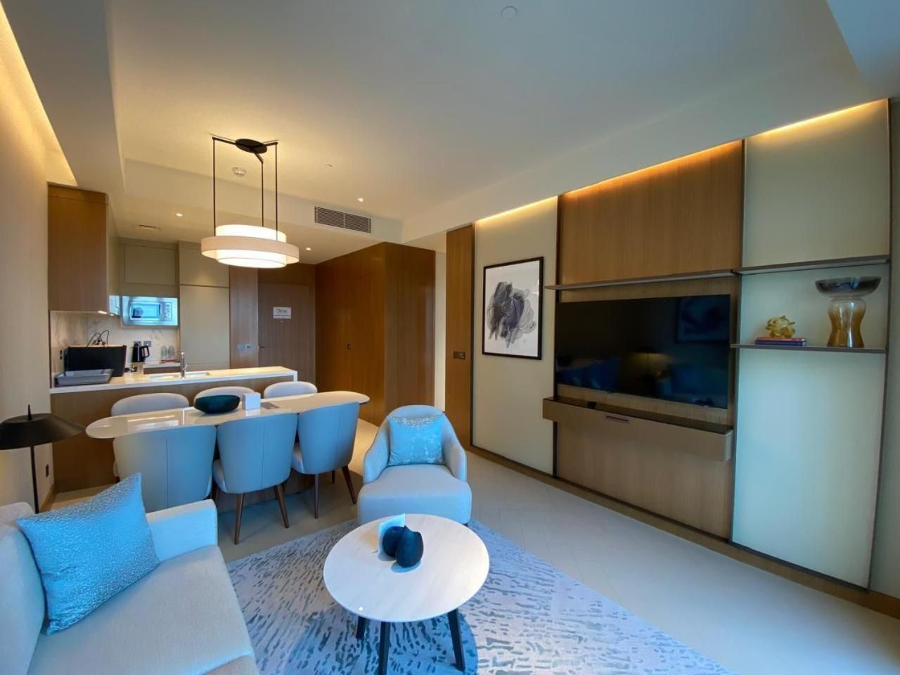 Apartment with City View