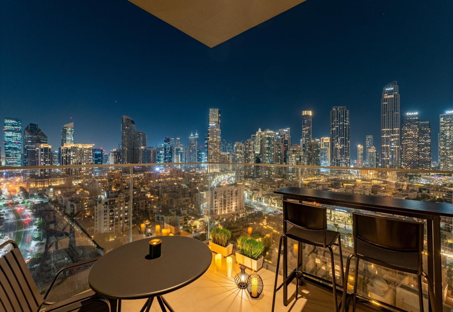 Two-Bedroom Deluxe Apartment with Balcony