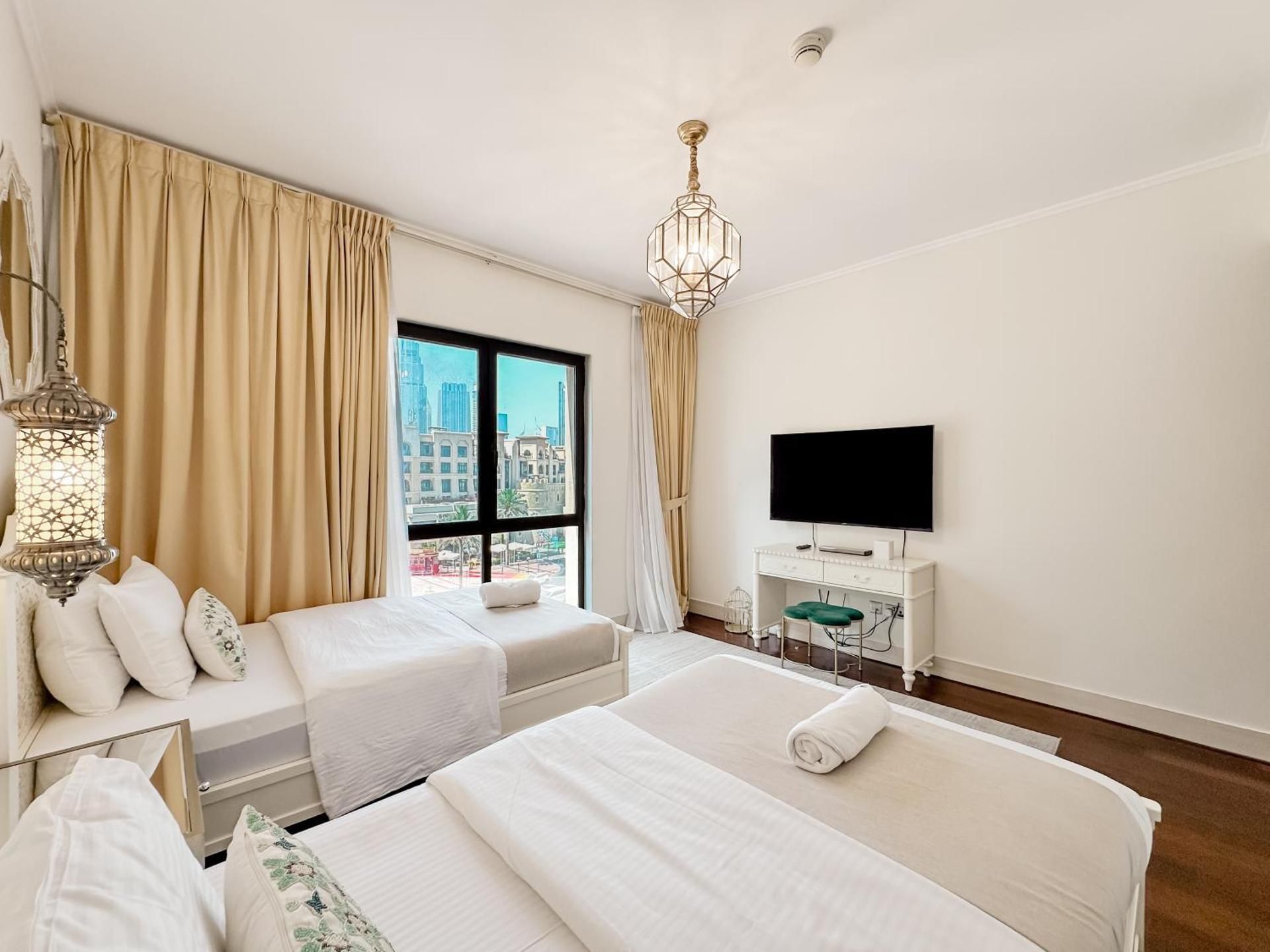 Two-Bedroom Deluxe Apartment with Balcony