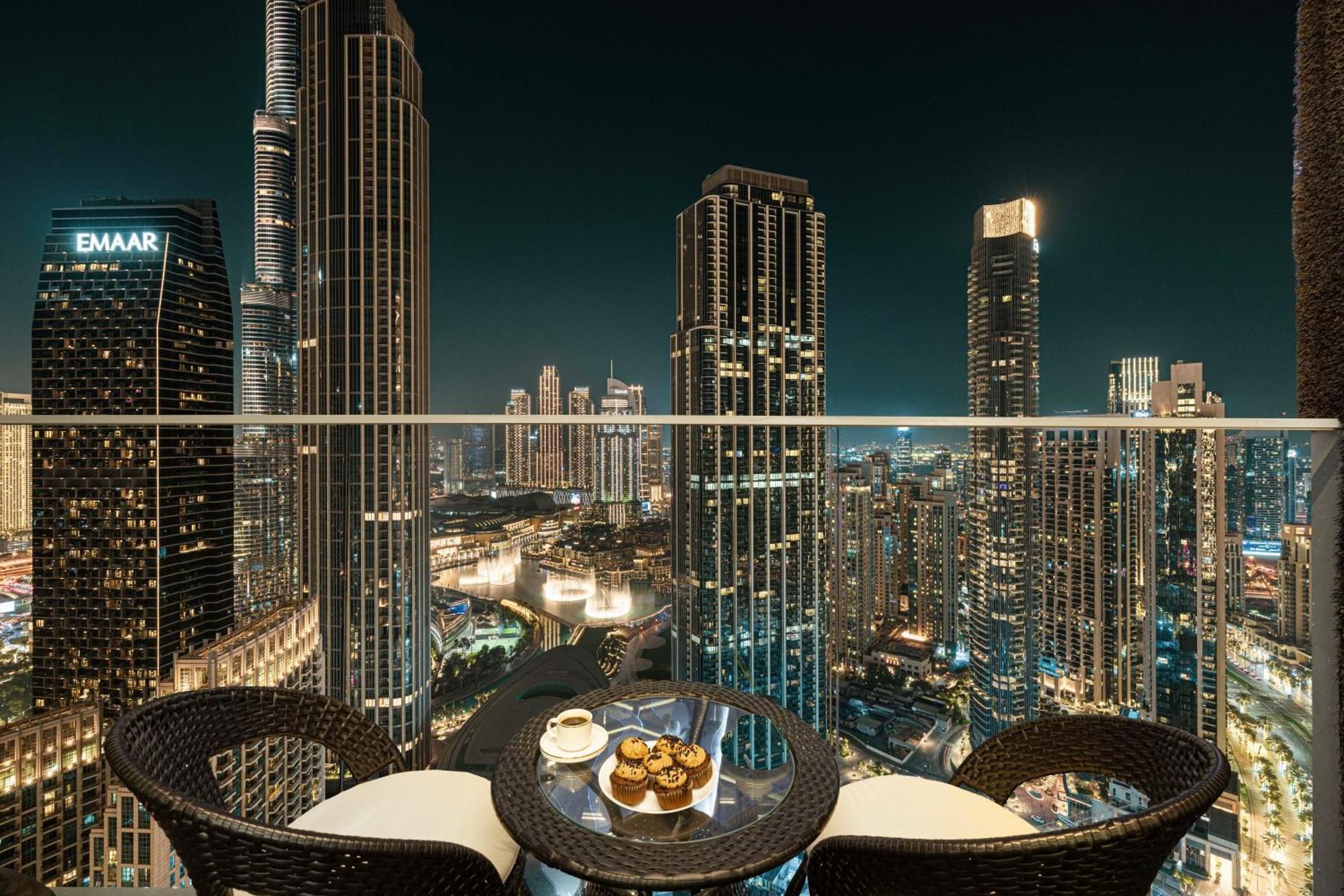Four-Bedroom Deluxe Apartment
