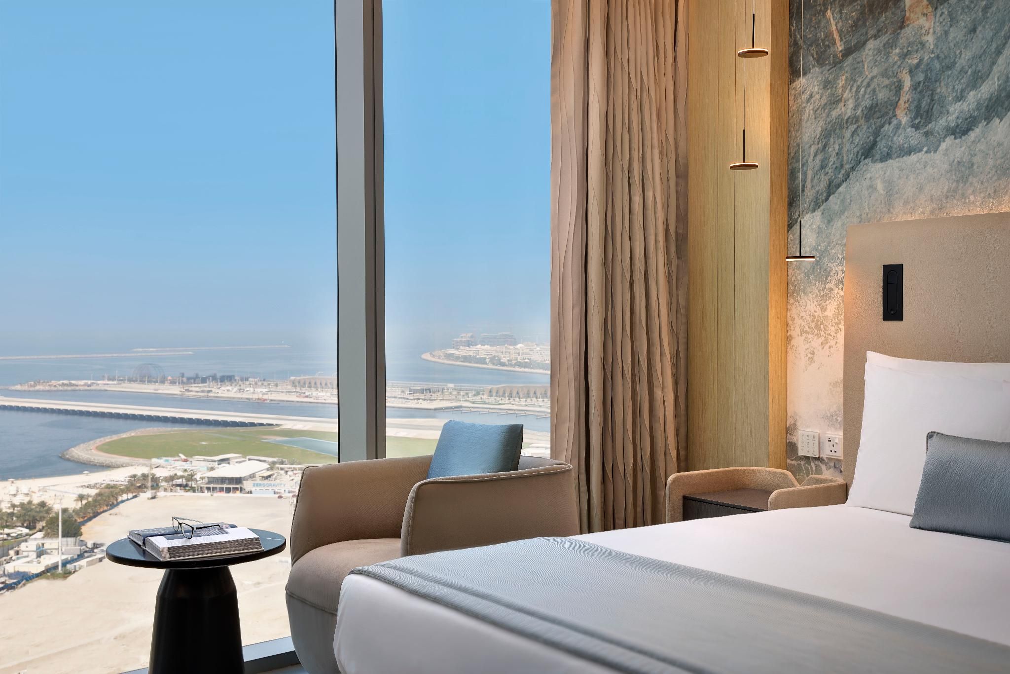 1 King Premium Sea View