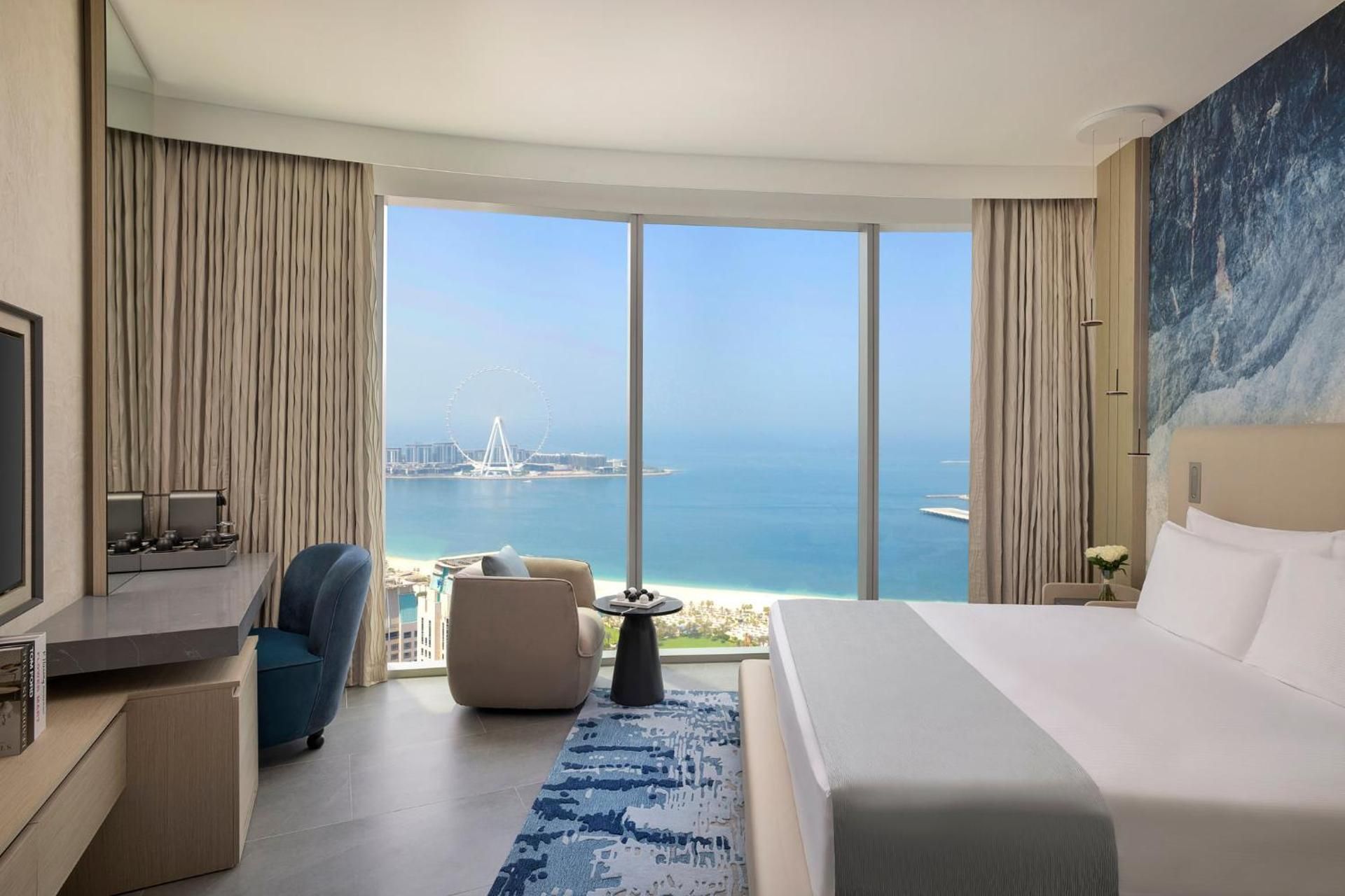 1 King Premium High Floor Sea View Lounge Access