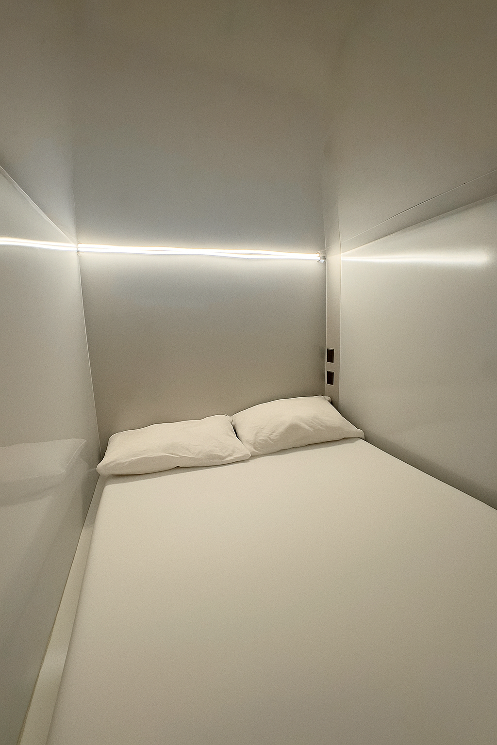 Double Capsule