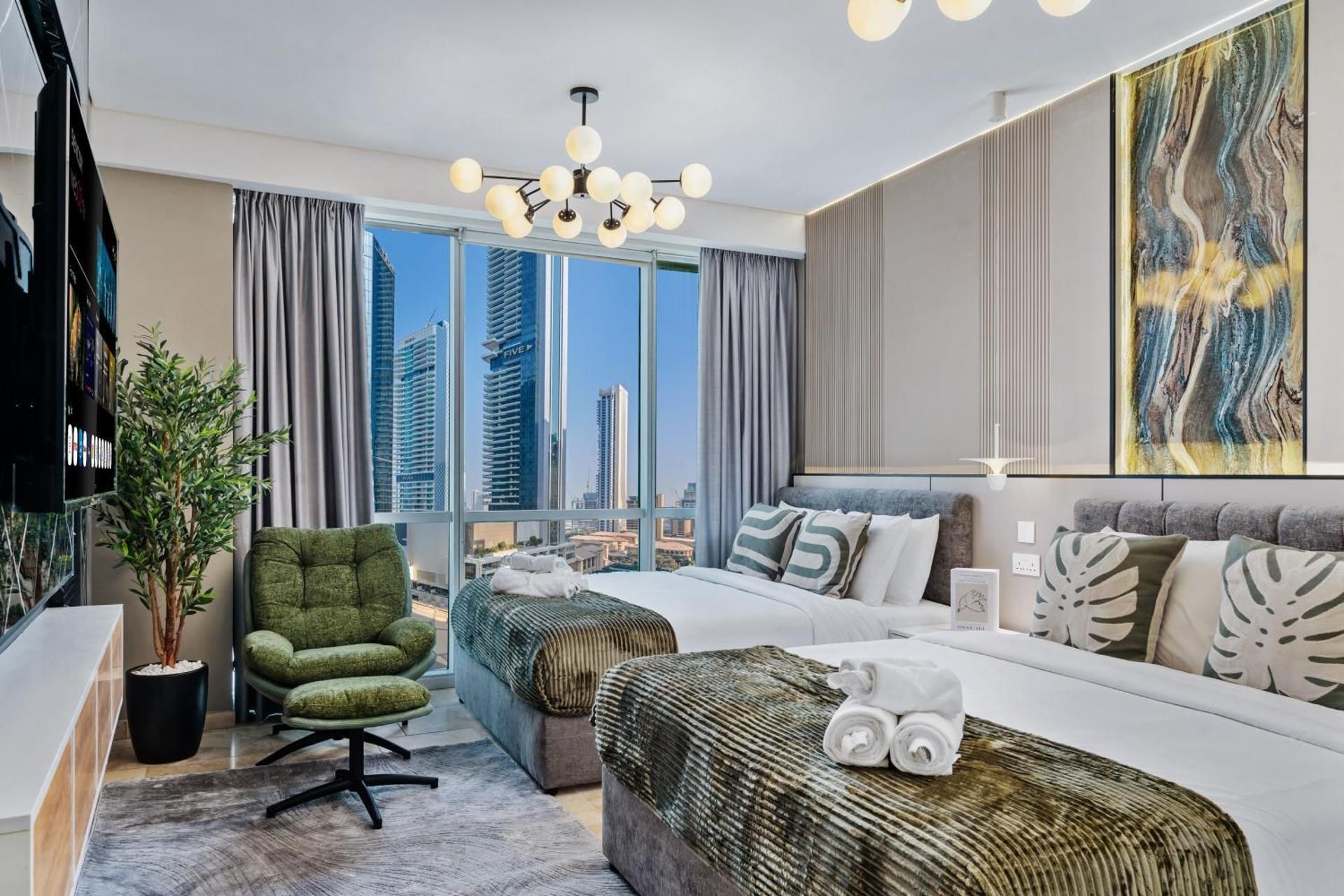 Three-Bedroom Superior Apartment