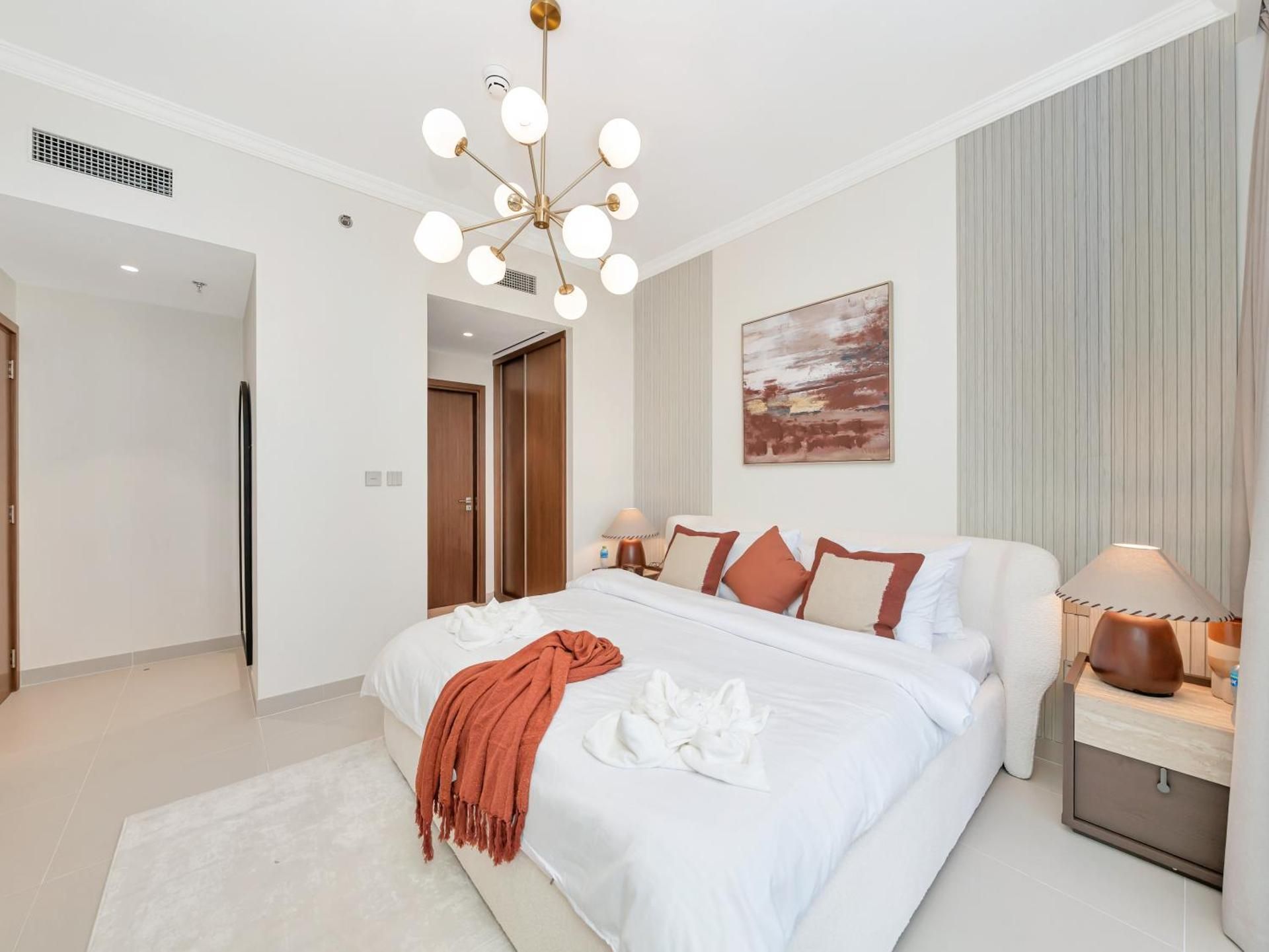 Two-Bedroom Deluxe Apartment with Harbor View