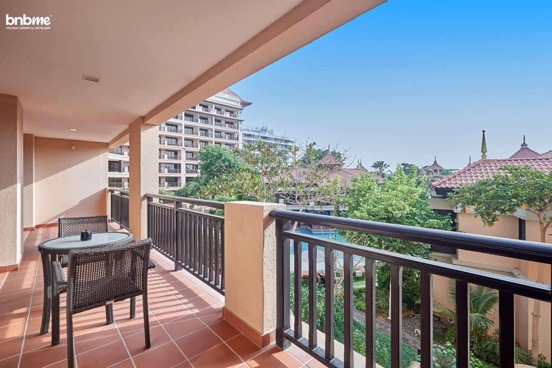 Two-Bedroom Deluxe Apartment with Balcony