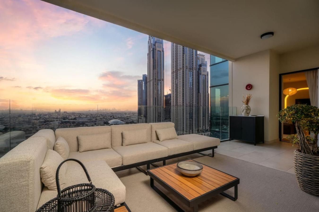 Four-Bedroom Luxury Apartment