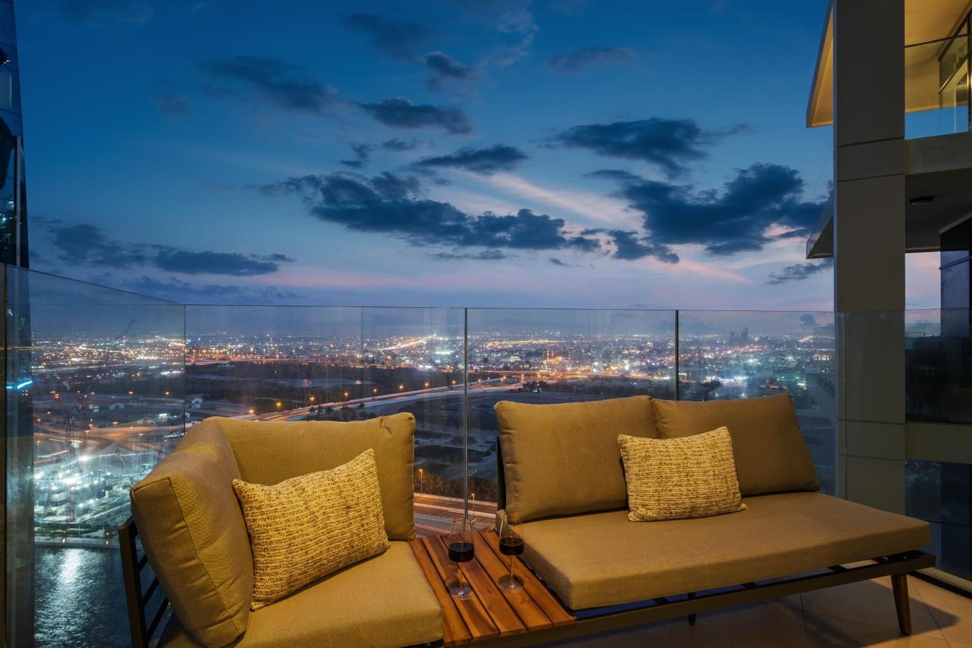 Two-Bedroom Deluxe Apartment with Balcony
