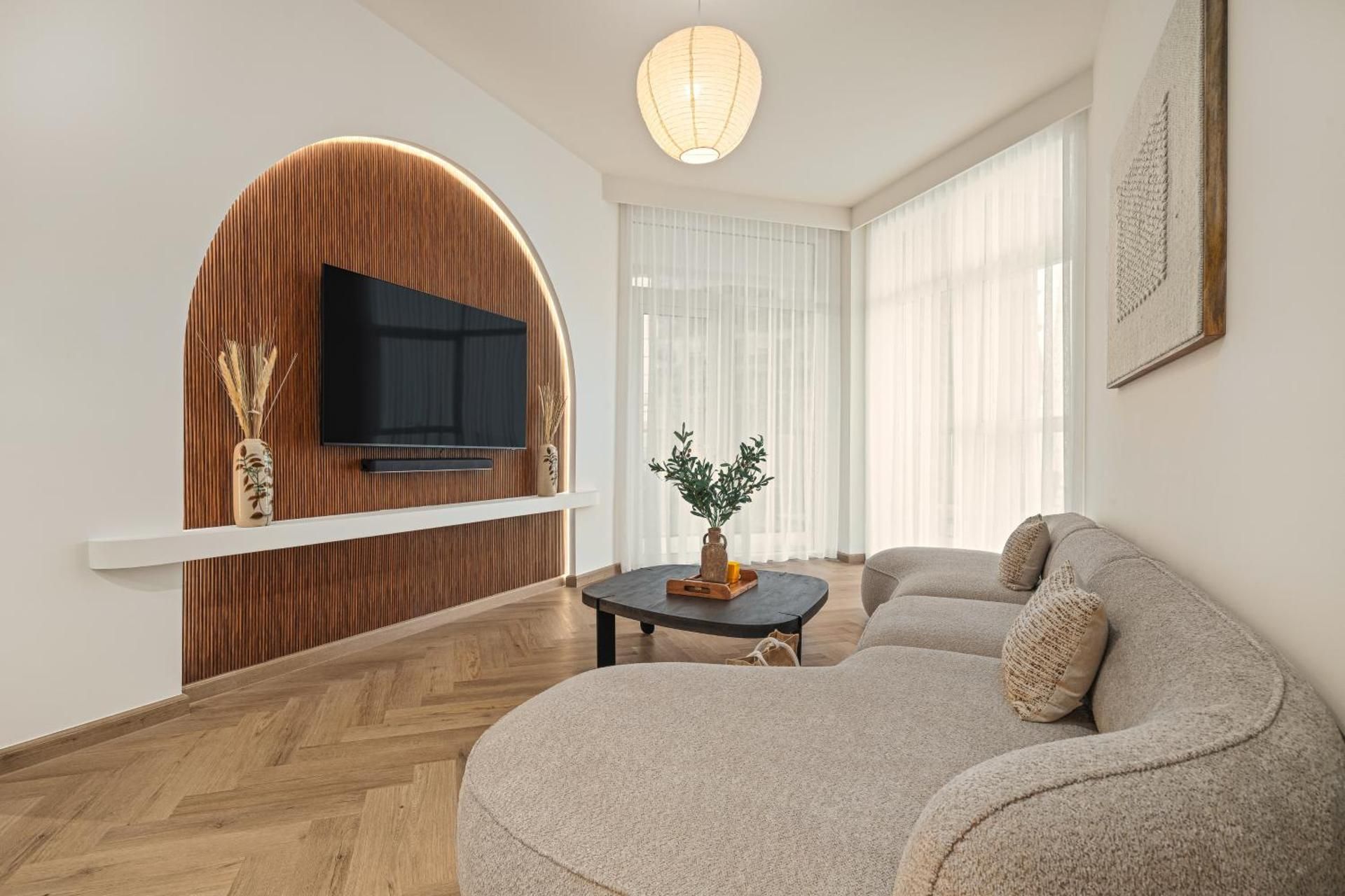 Two-Bedroom Deluxe Apartment with Balcony