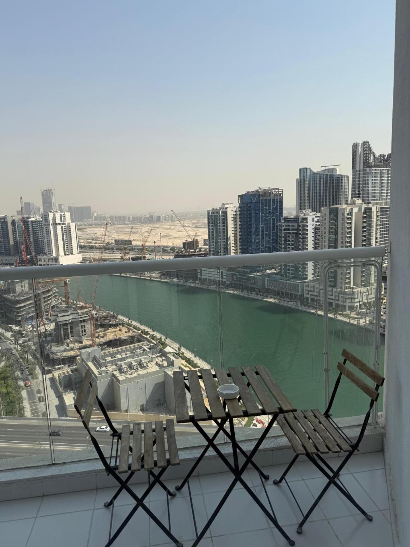 One-Bedroom Apartment with Sea View and Balcony