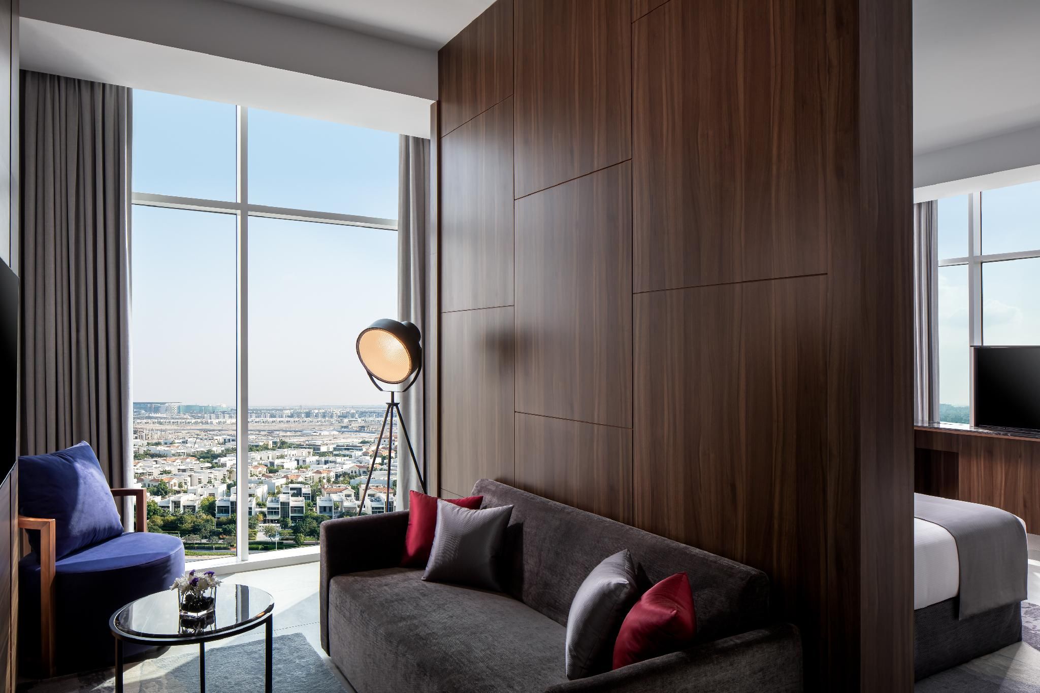 SkyBay Corner Suite