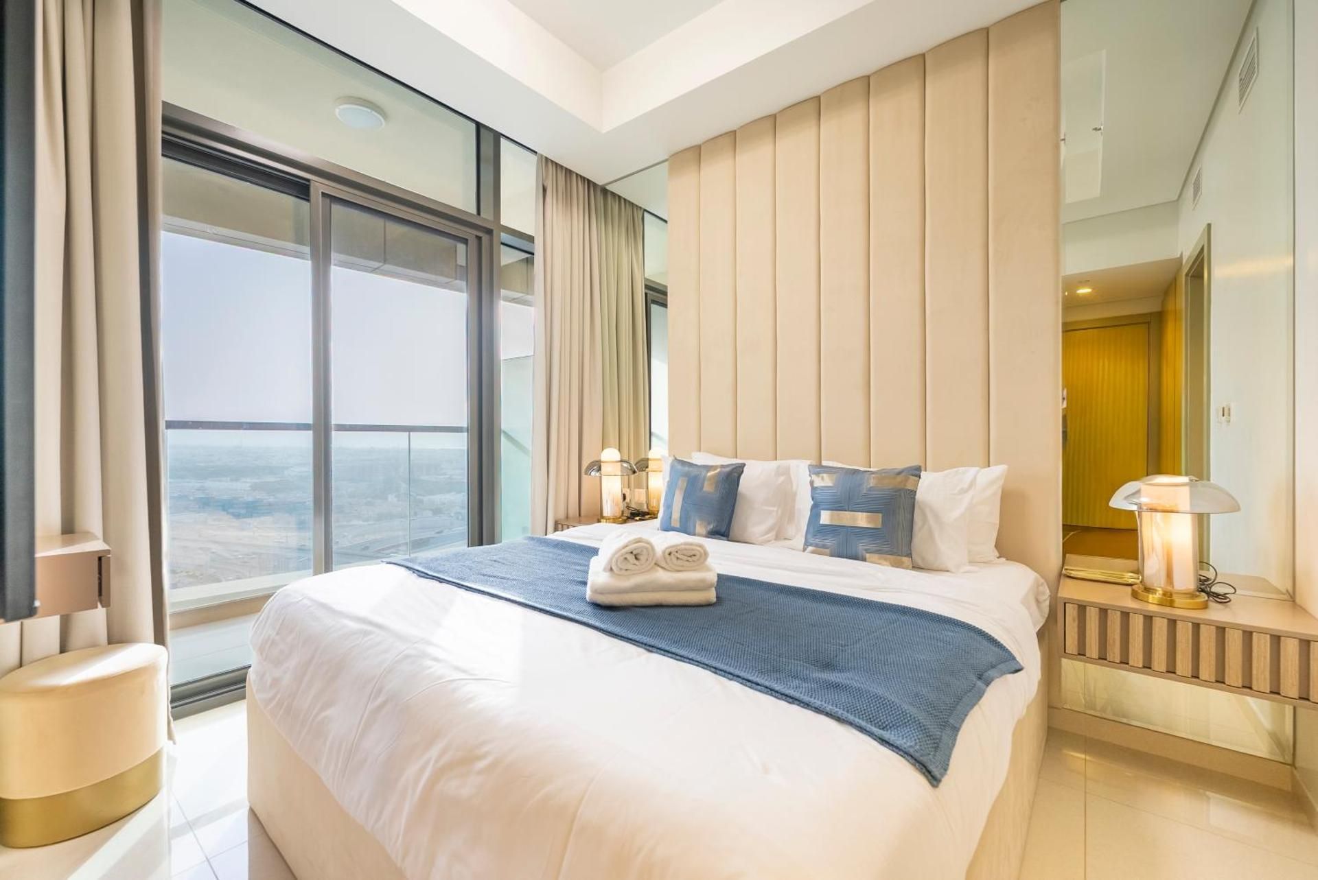 Apartment with City View