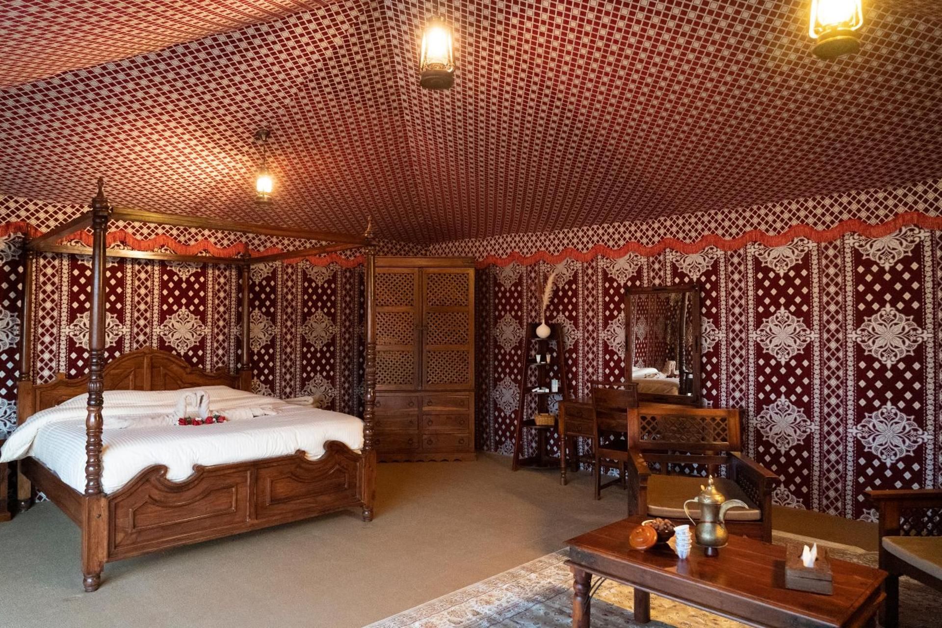 Signature Tent with Camp Activities