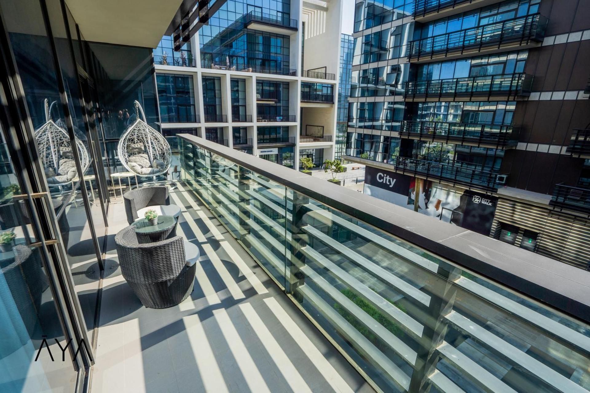 Luxury Apartment with Pool, Patio & Gym in City Walk By AYA Boutique
