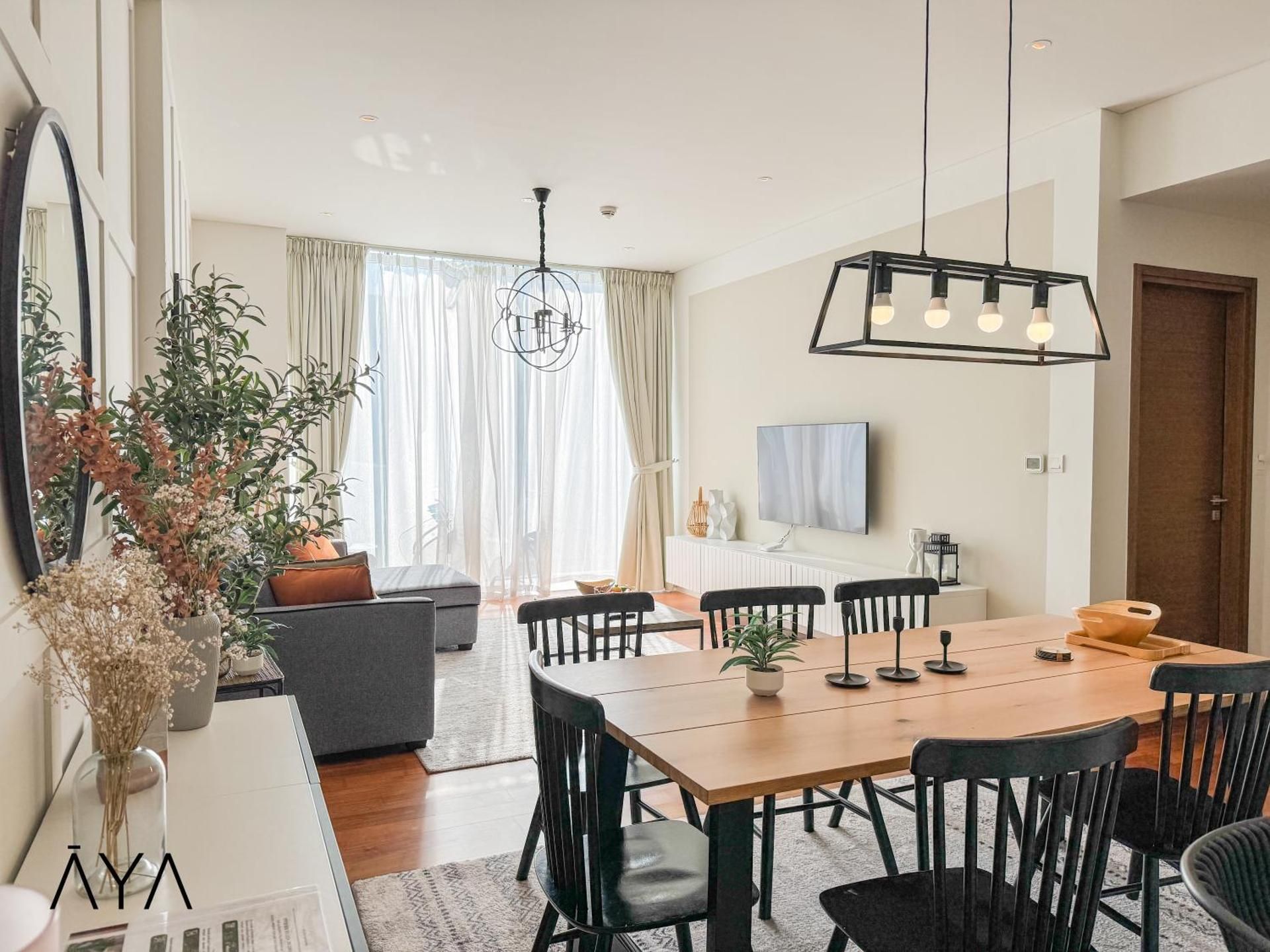 Luxury Apartment with Pool, Patio & Gym in City Walk By AYA Boutique