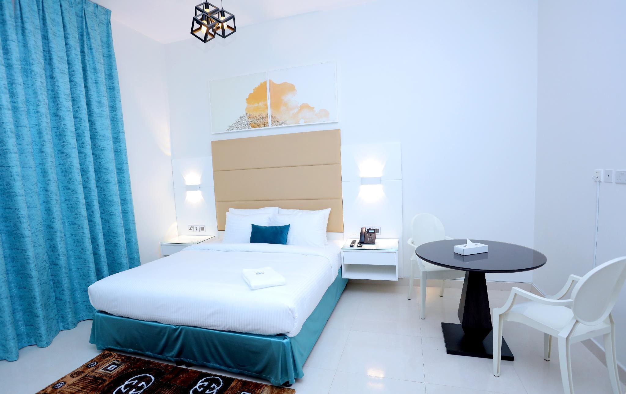 2 Bedroom Deluxe Suite