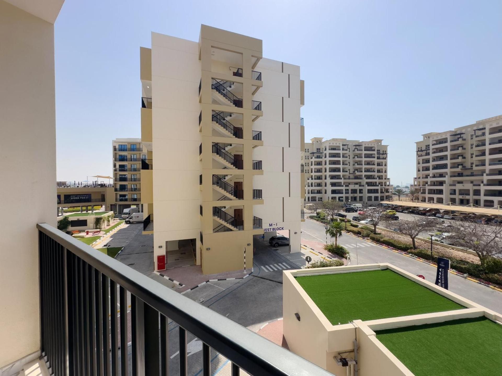 Studio Apartment with Balcony