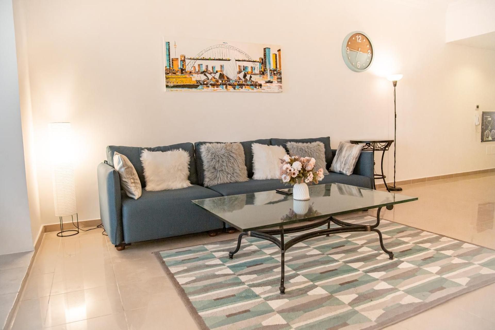 One-Bedroom Apartment