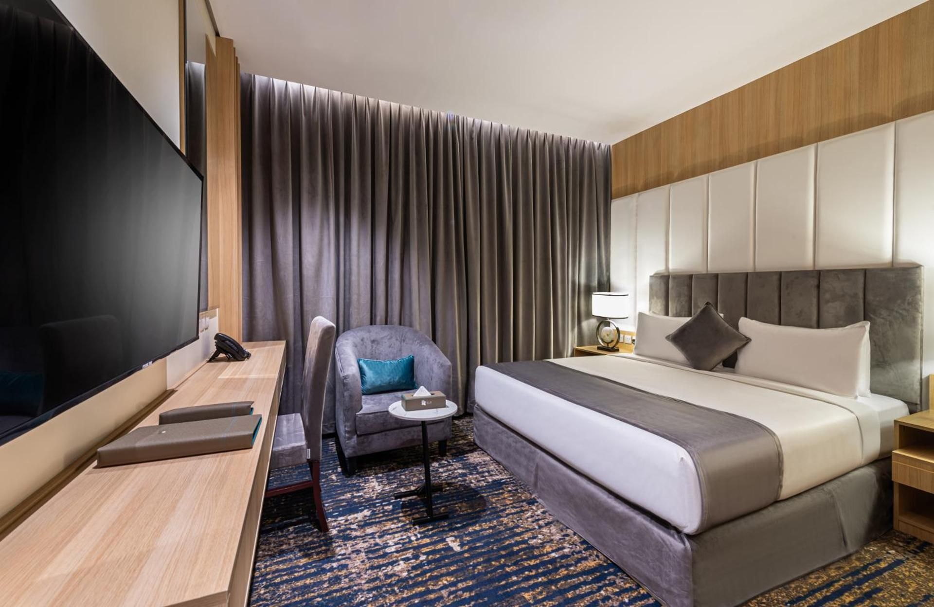 Rhenium Hotel Deluxe Double or Twin