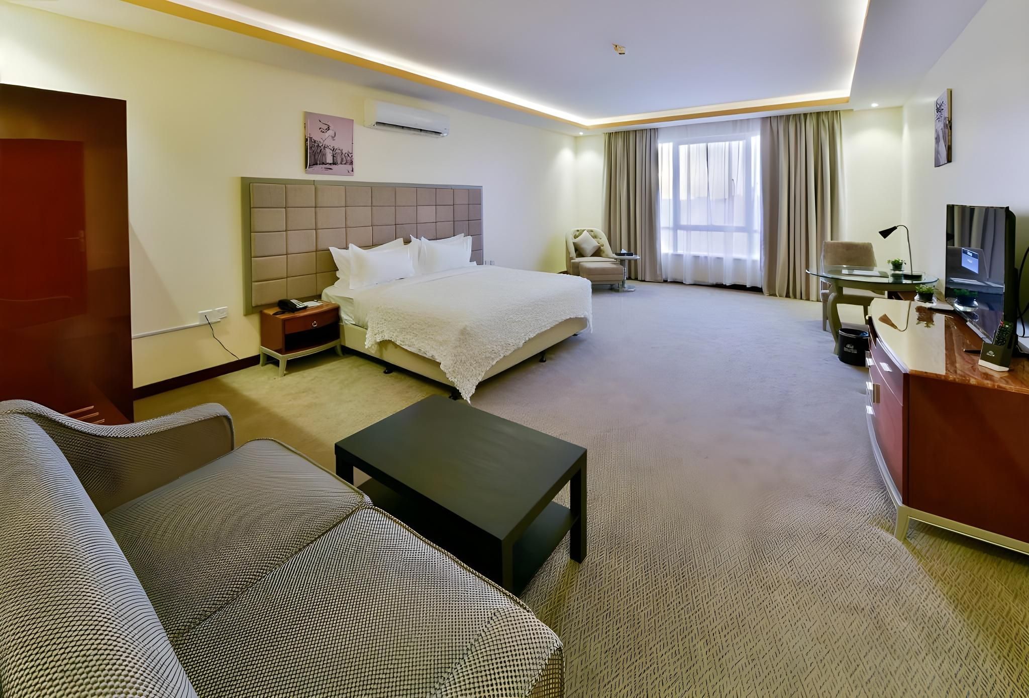 Jacuzzi Suite