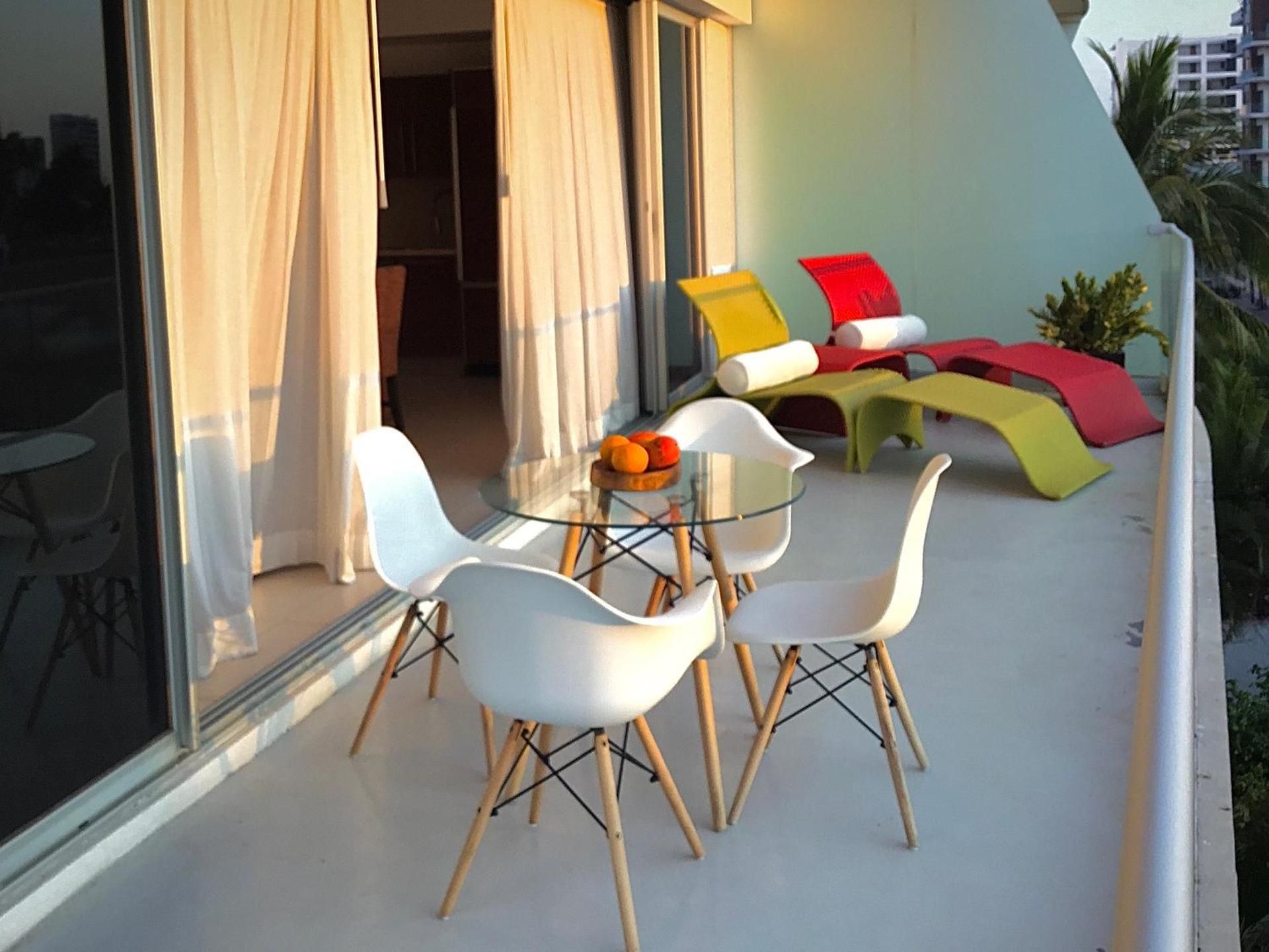 Apartment with Balcony