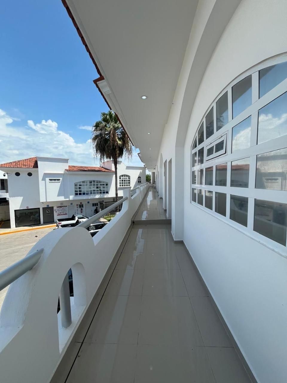 Classic One-Bedroom Apartment with King Bed