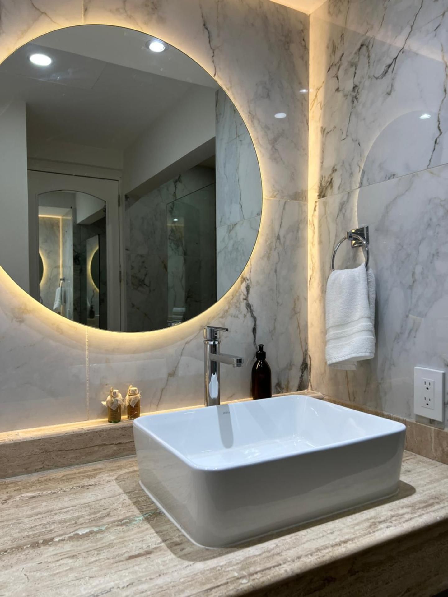 Double Room with Balcony and Sea View