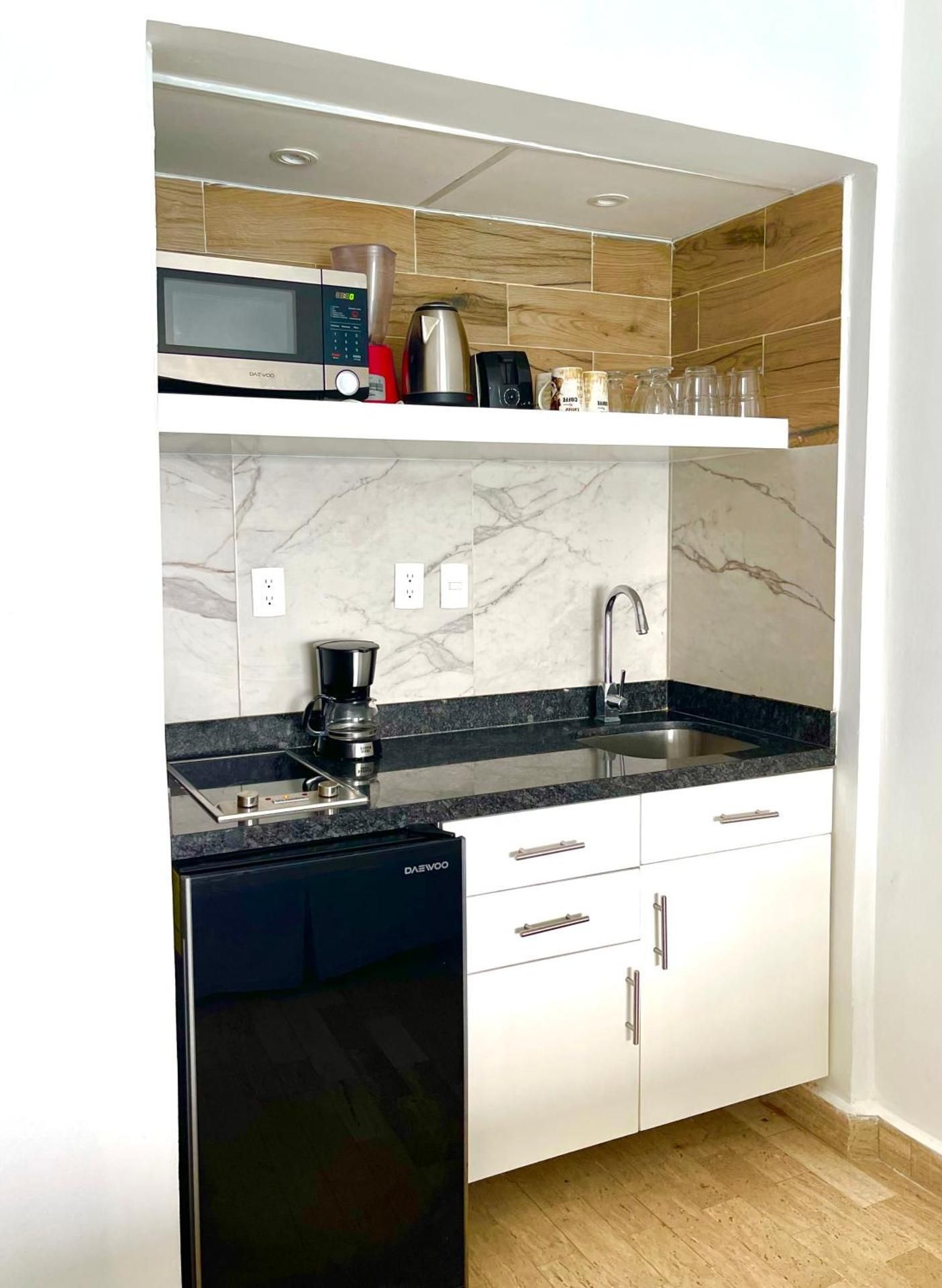 BOF Apartments Cancun Studio Apartment with Sea View 2