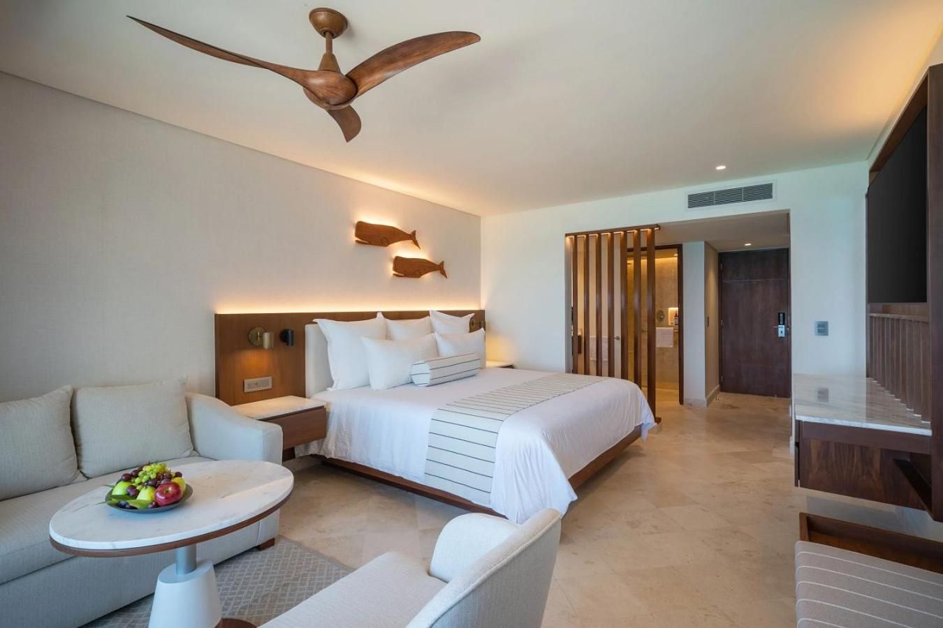 Deluxe Ocean View Balcony King