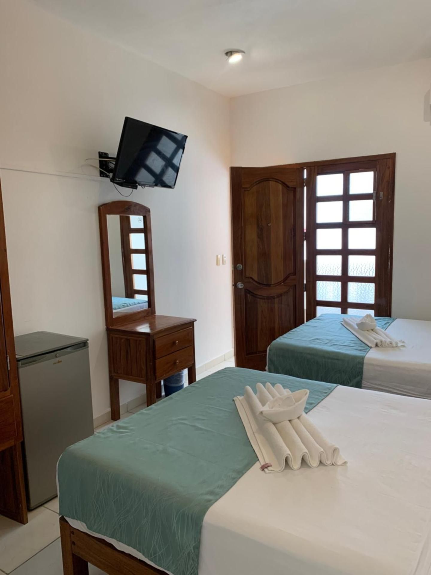 Quadruple Room with Private Bathroom
