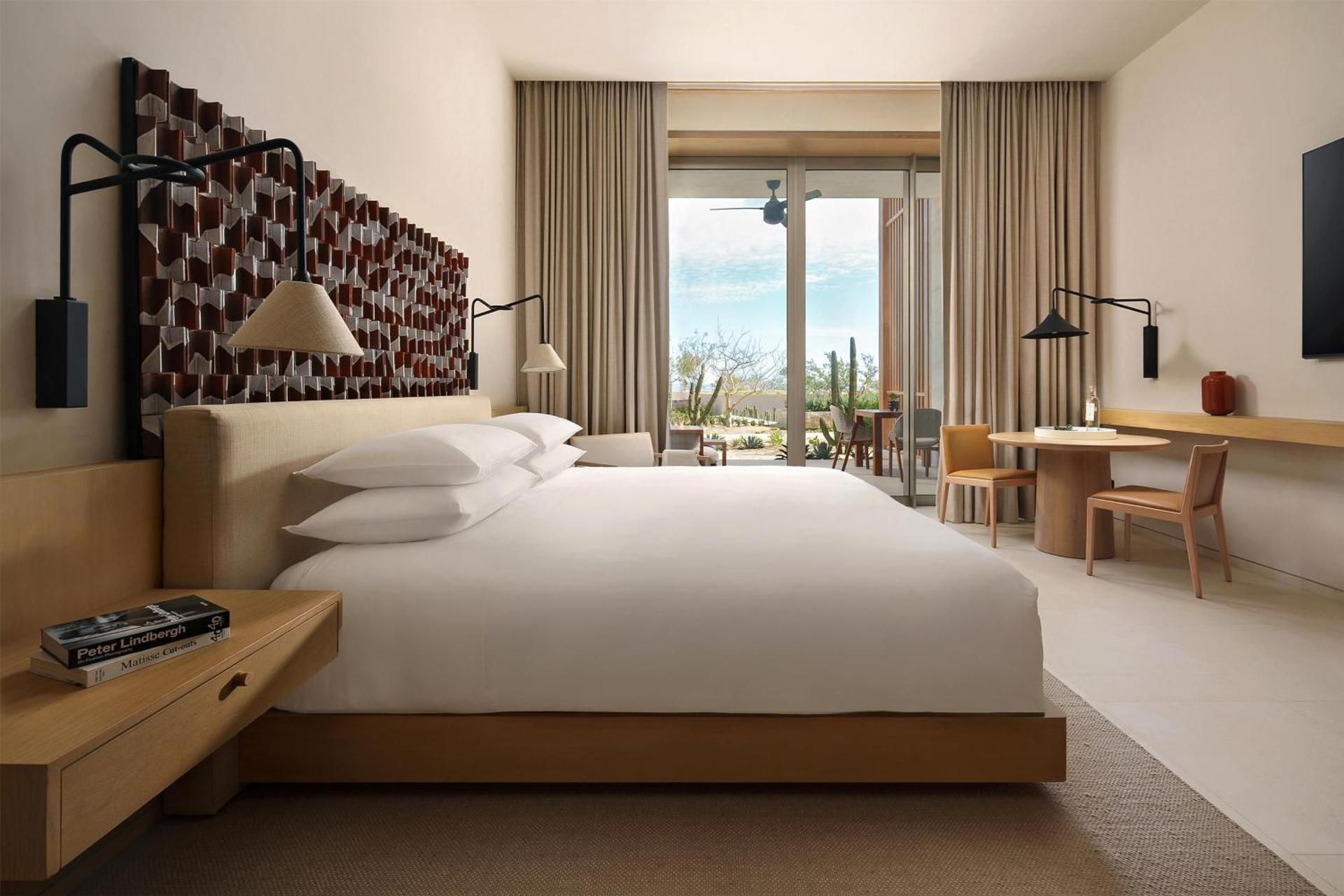 King Room with One King Bed, Patio and Resort View