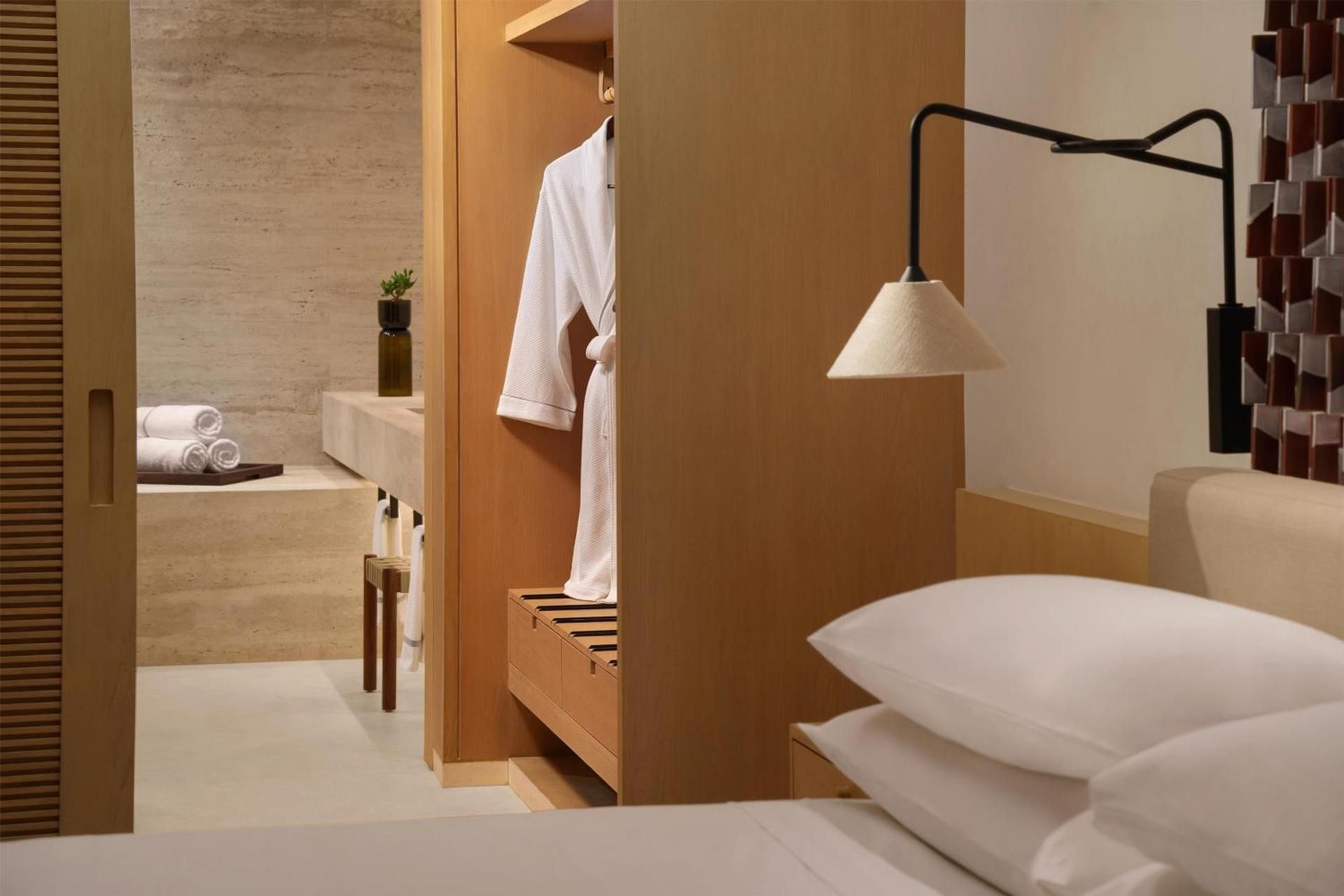 Queen Room with Two Queen Beds with Terrace and Partial Ocean View