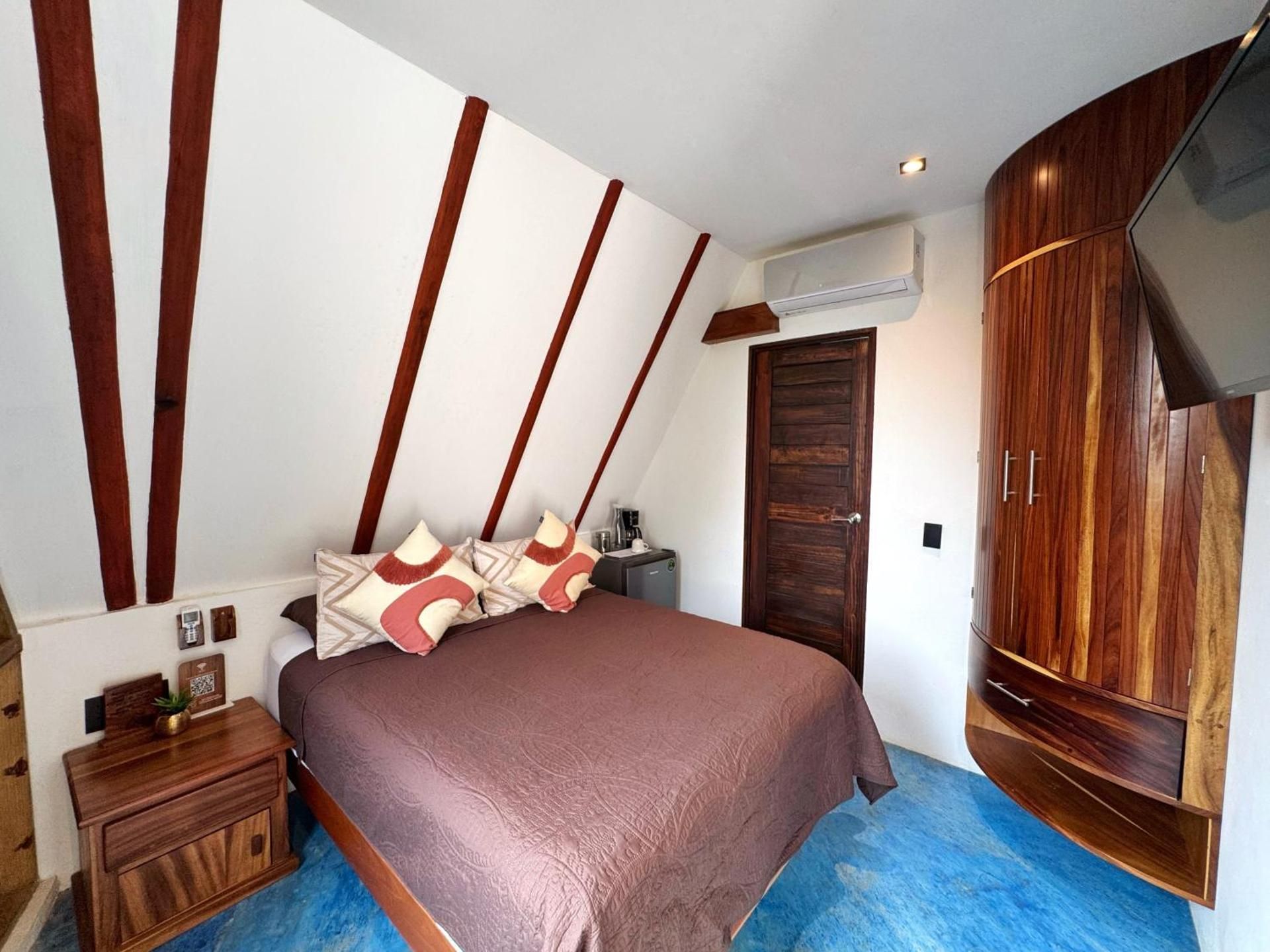 Superior Queen Room
