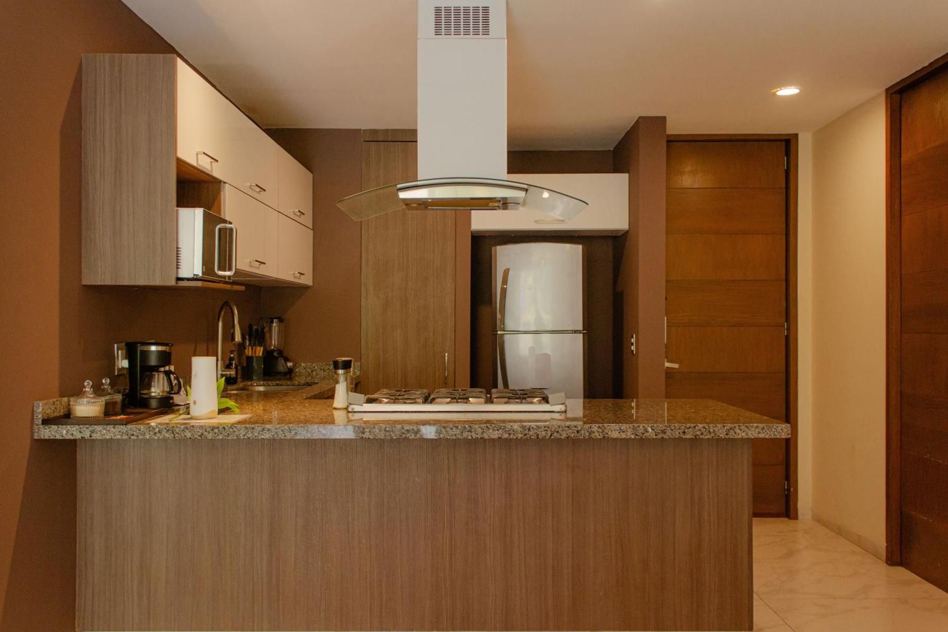 Three-Bedroom Apartment with Balcony