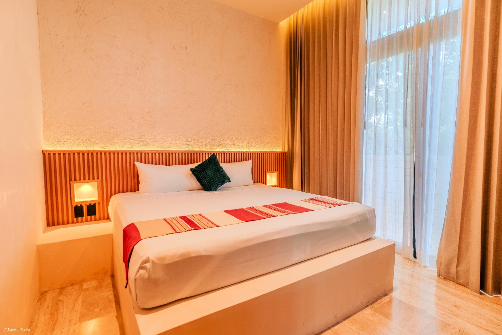 2 Bedroom Deluxe Suite