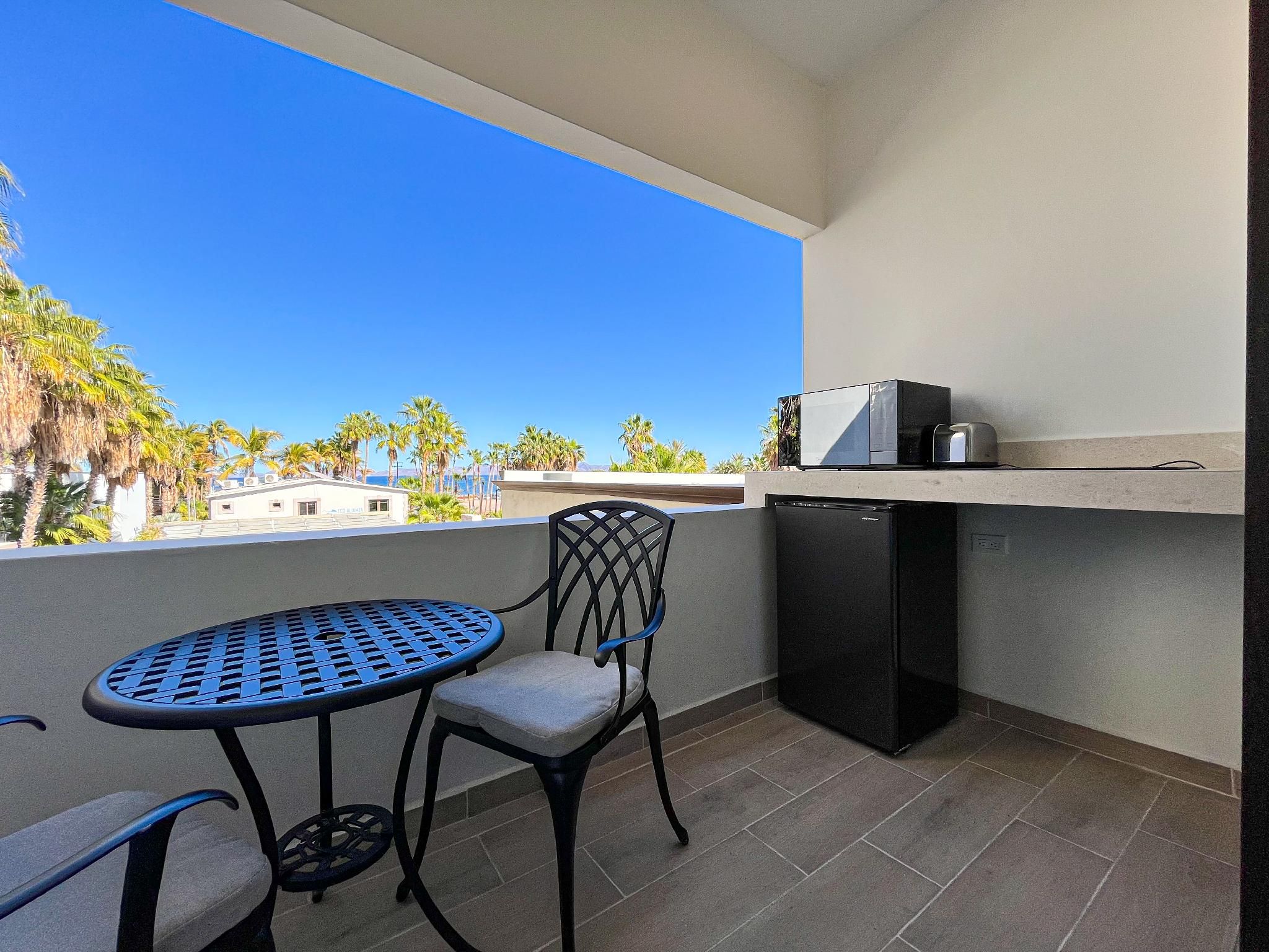 Balcony King Room