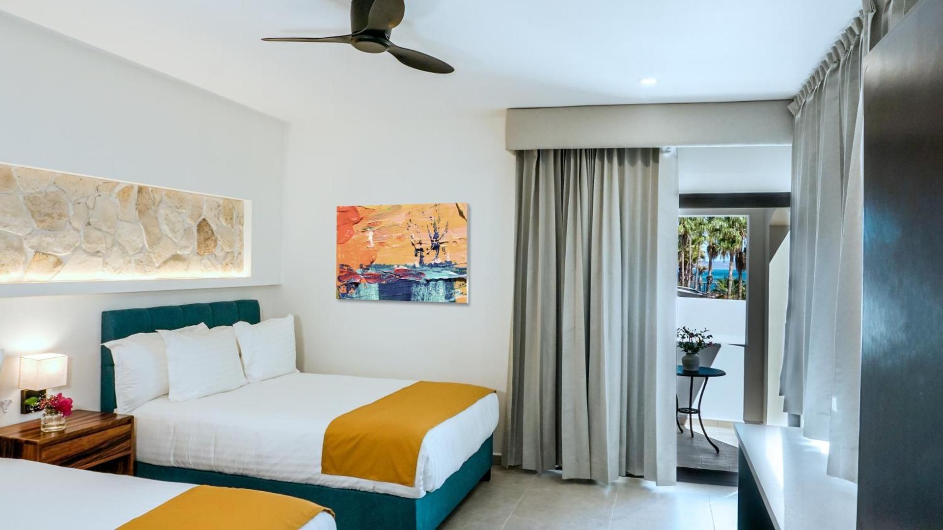 Hotel Loreto Palmar Deluxe Twin Room