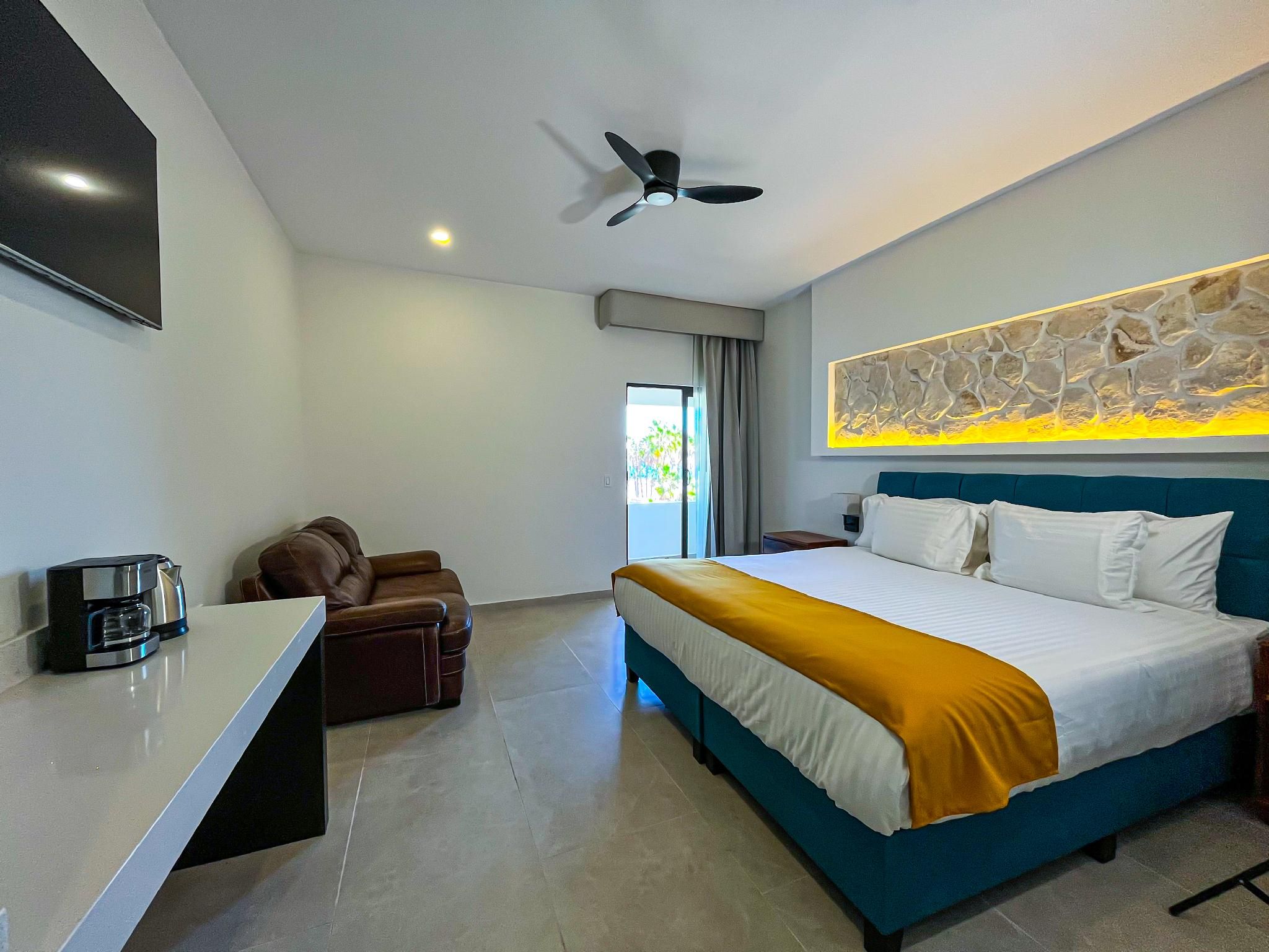 Balcony King Room