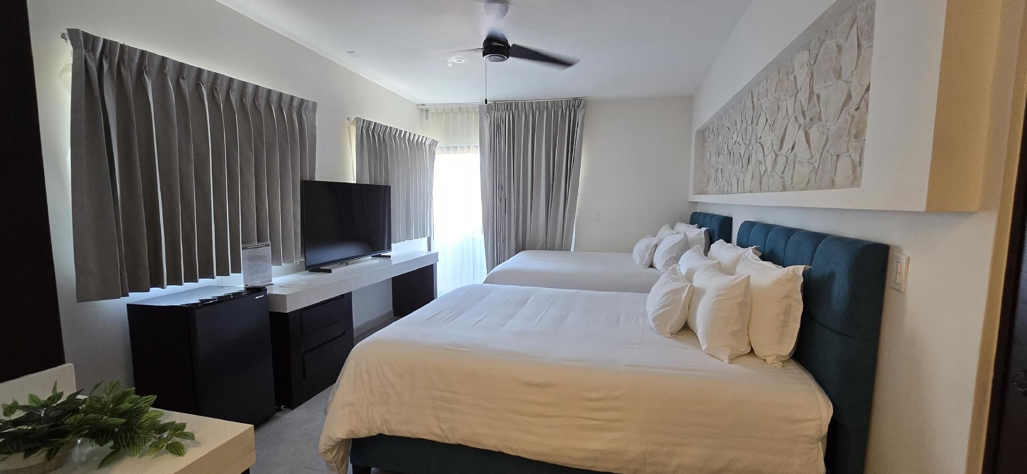 Double Queen Bed Room with View