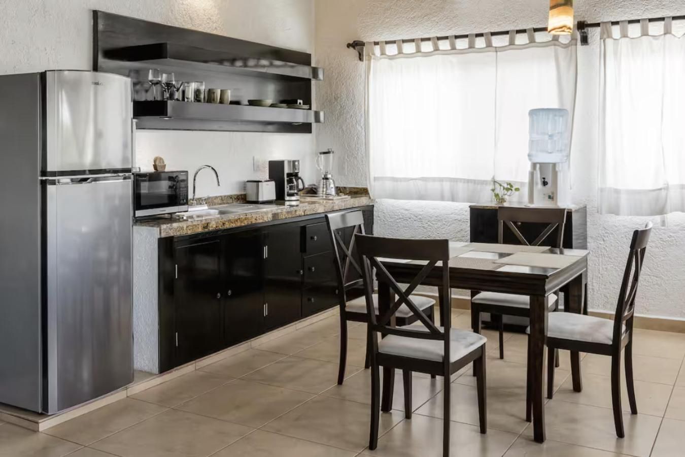 Studio Apartment with Queen Bed