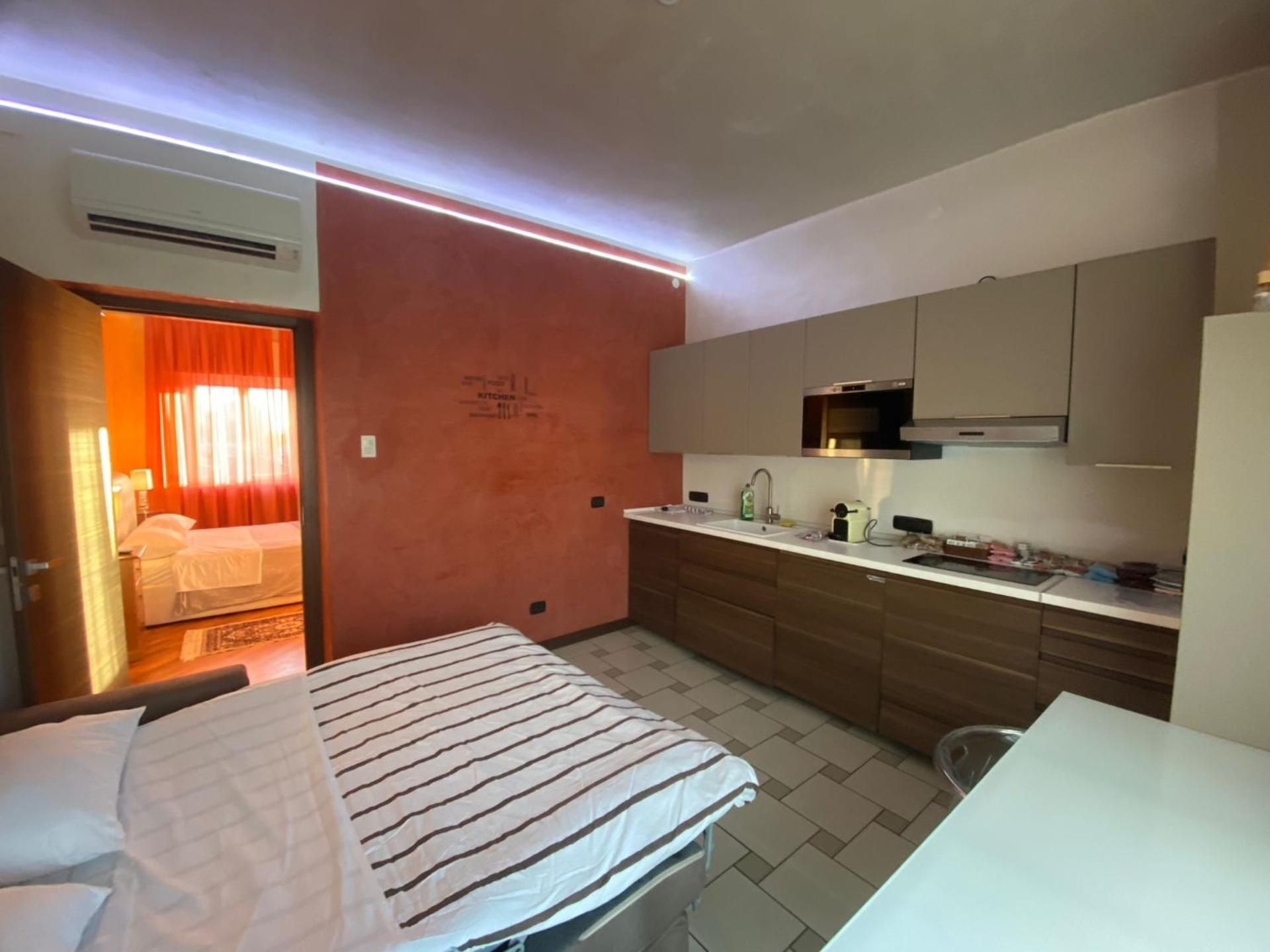 Executive Suite Autumn