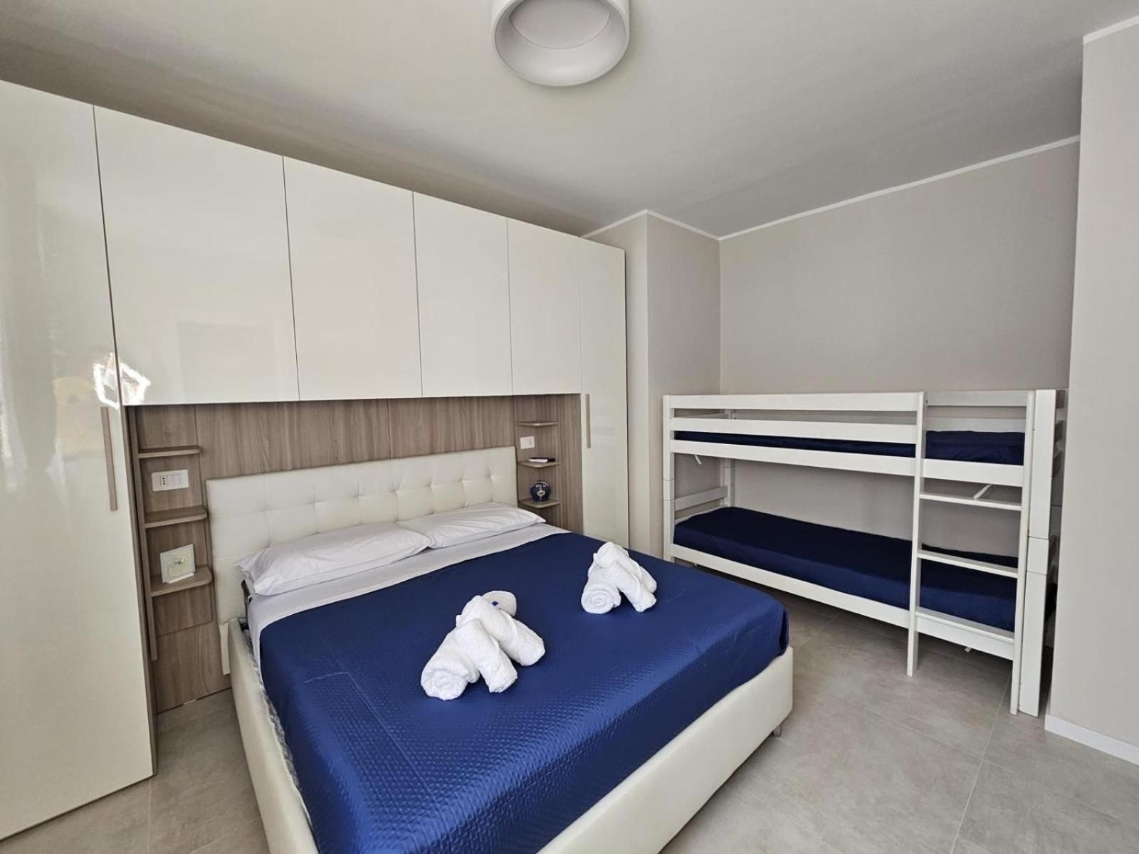 Quadruple Room with Private Bathroom